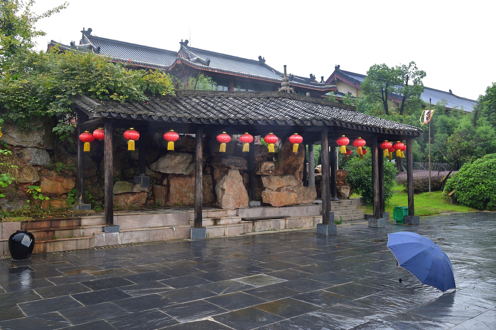 池州杏花村,位于池州城城西,是一个有着历史文化底蕴深厚的风景区.