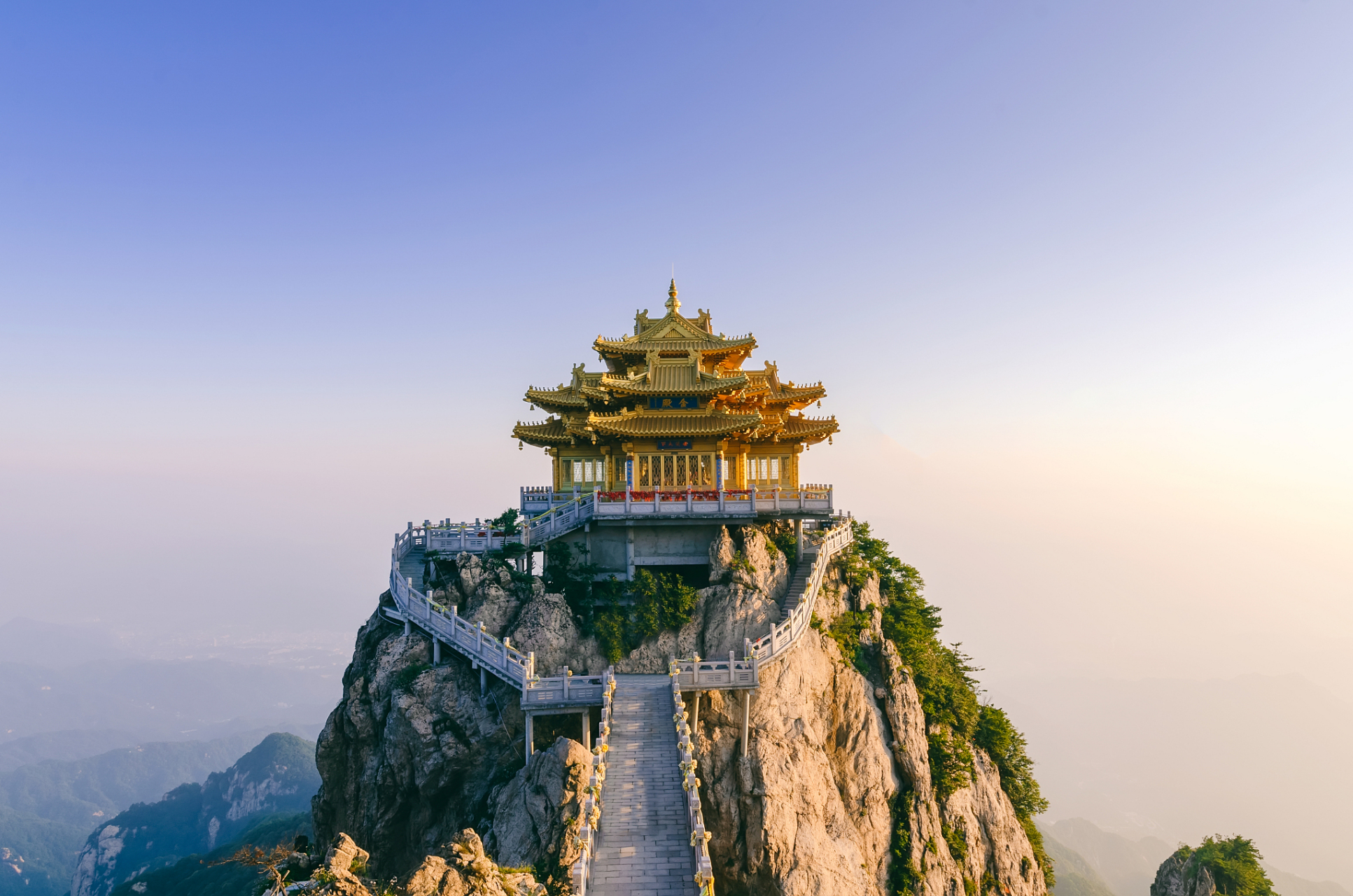 老君山:仙境之巅,尘凡之外  河南老君山,传说中道教