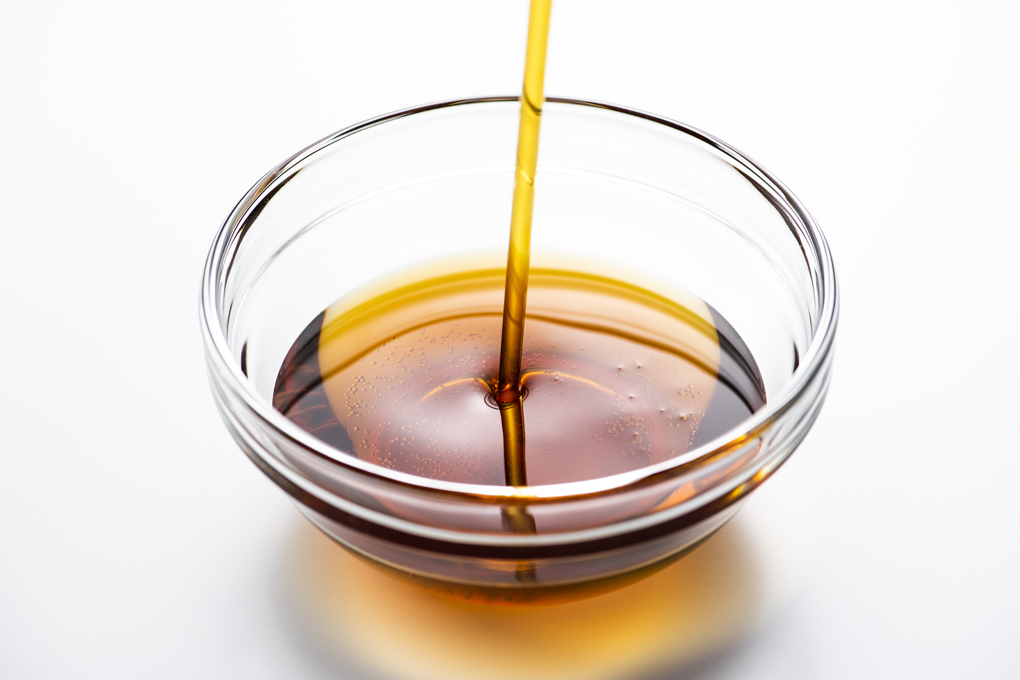 用香油擦脸一个月效果(80岁老太太用蜂蜜涂脸经历)