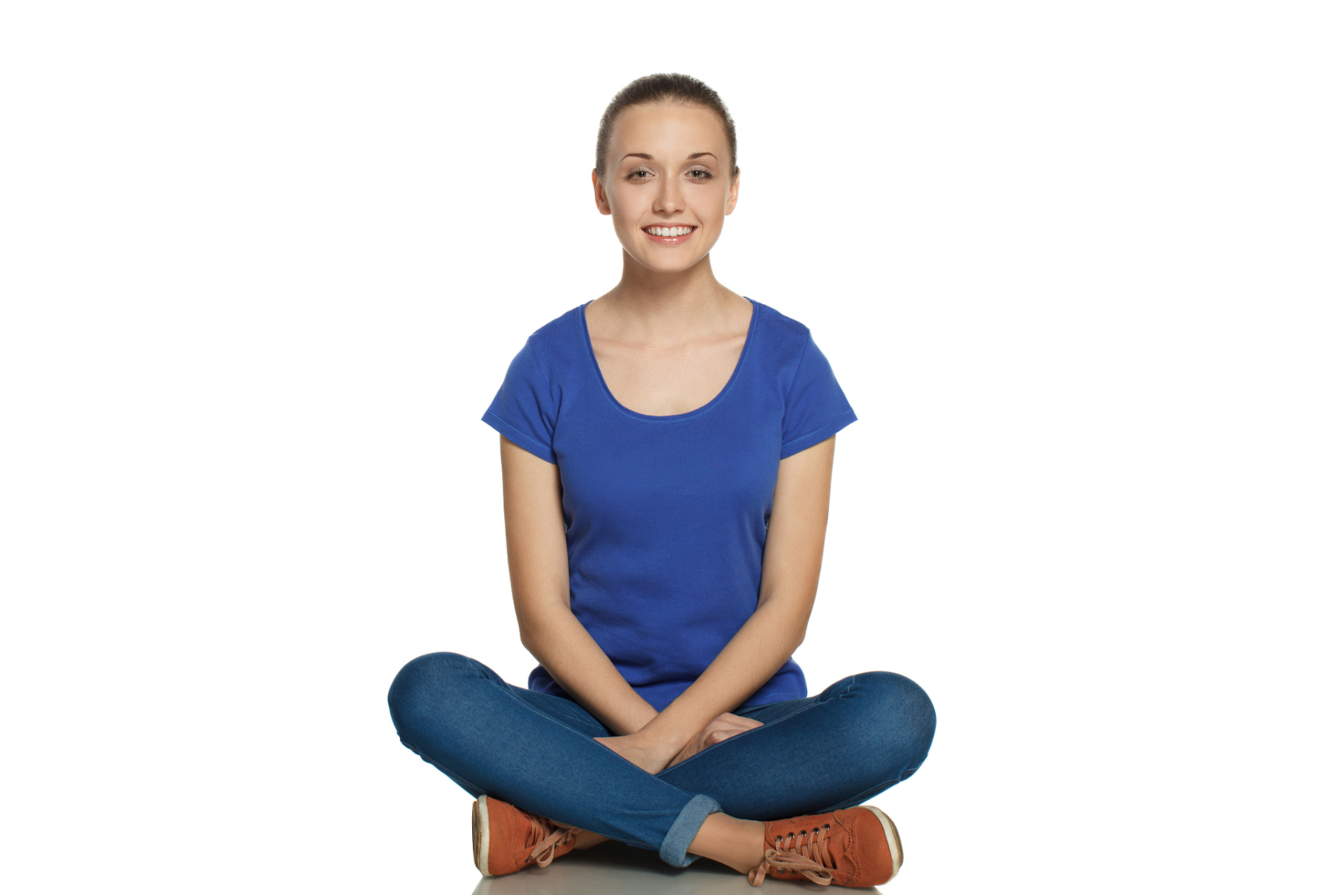 盘腿是一种常见的坐姿,可以帮助舒缓身体的疲劳和放松.