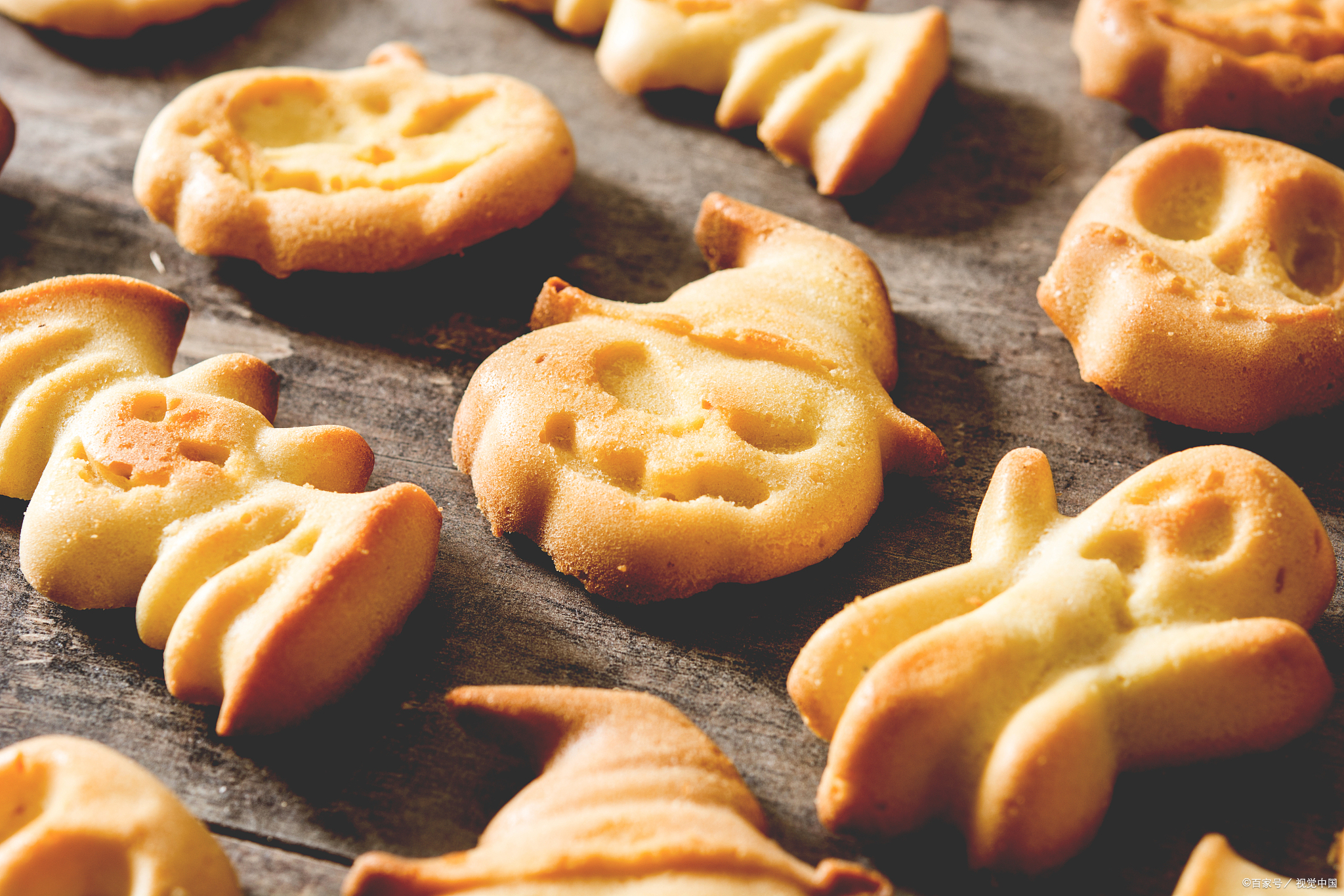 就是这种像耳朵一样的饼子,它又叫猫耳朵