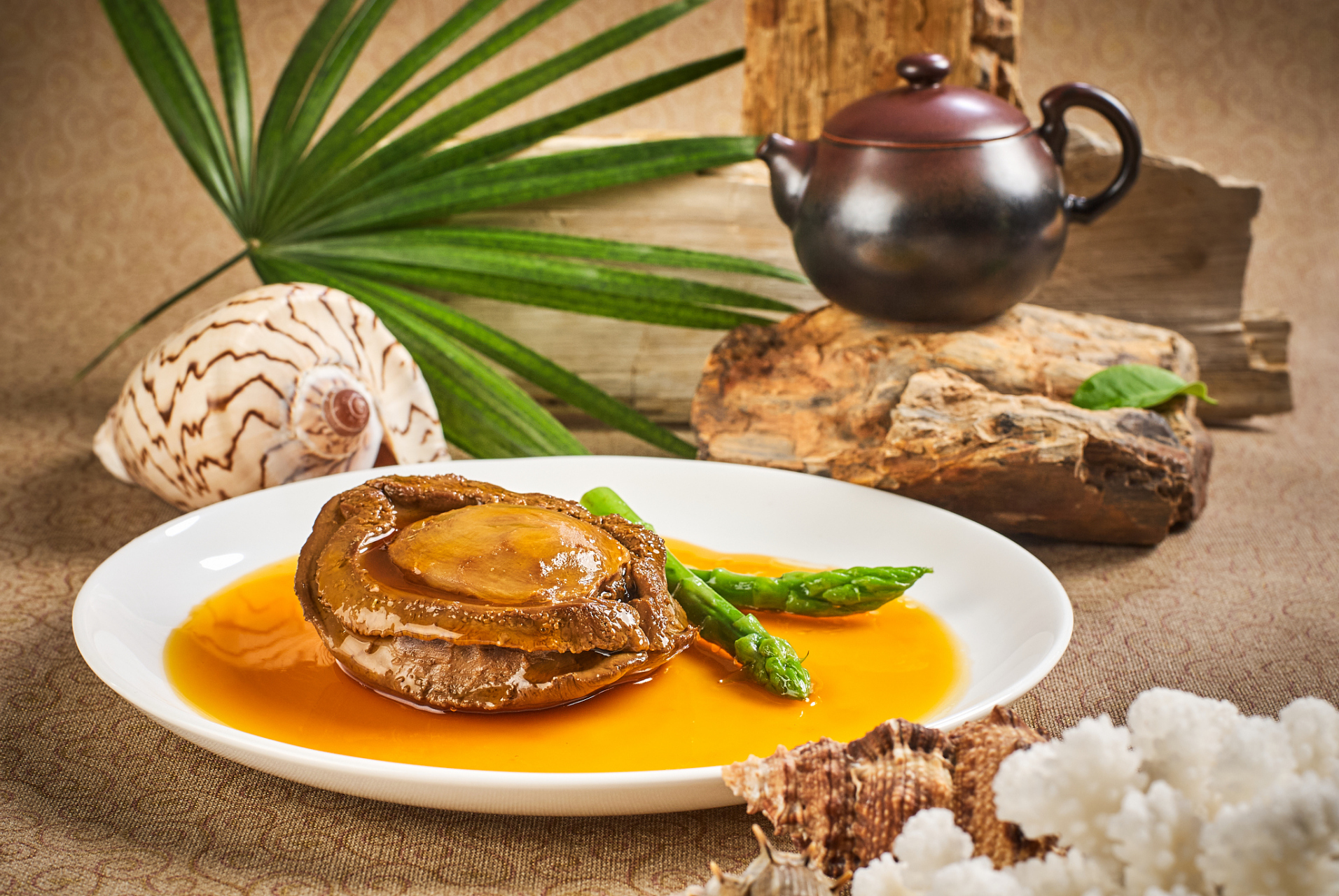 近日网上纷纷报道"揭露硼砂泡出黄金鲍记者曾受到威胁",原来我们平时