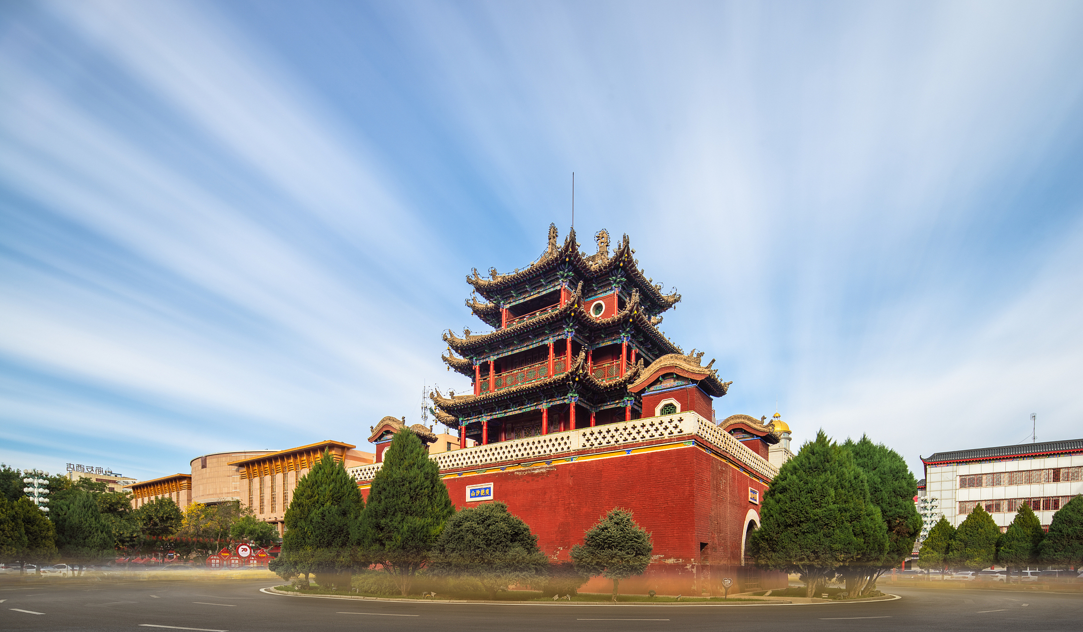 心定西再出发#作为定西市的标志性建筑,威远楼渐渐成为了城市的地标