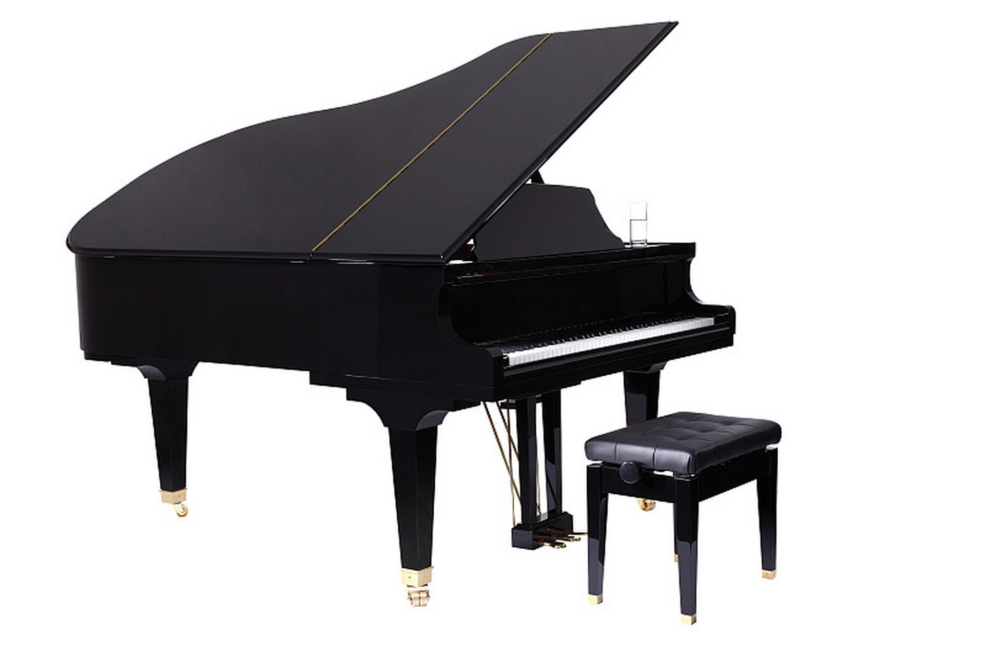 钢琴的发声原理是基于弦震动,通过击弦机带动琴弦振动,共鸣箱增强音量