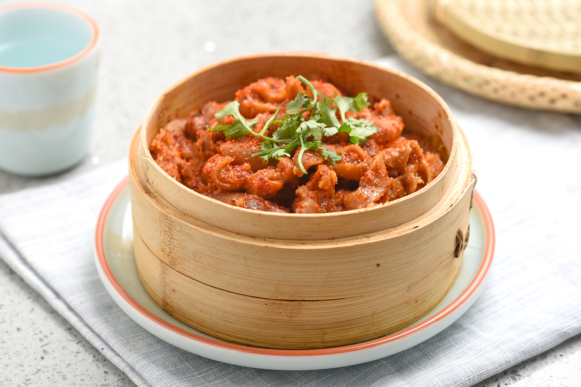 蔬菜这样吃营养丰富还减肥  这几天尝试做了一次蒸菜,将粗粮和新鲜的