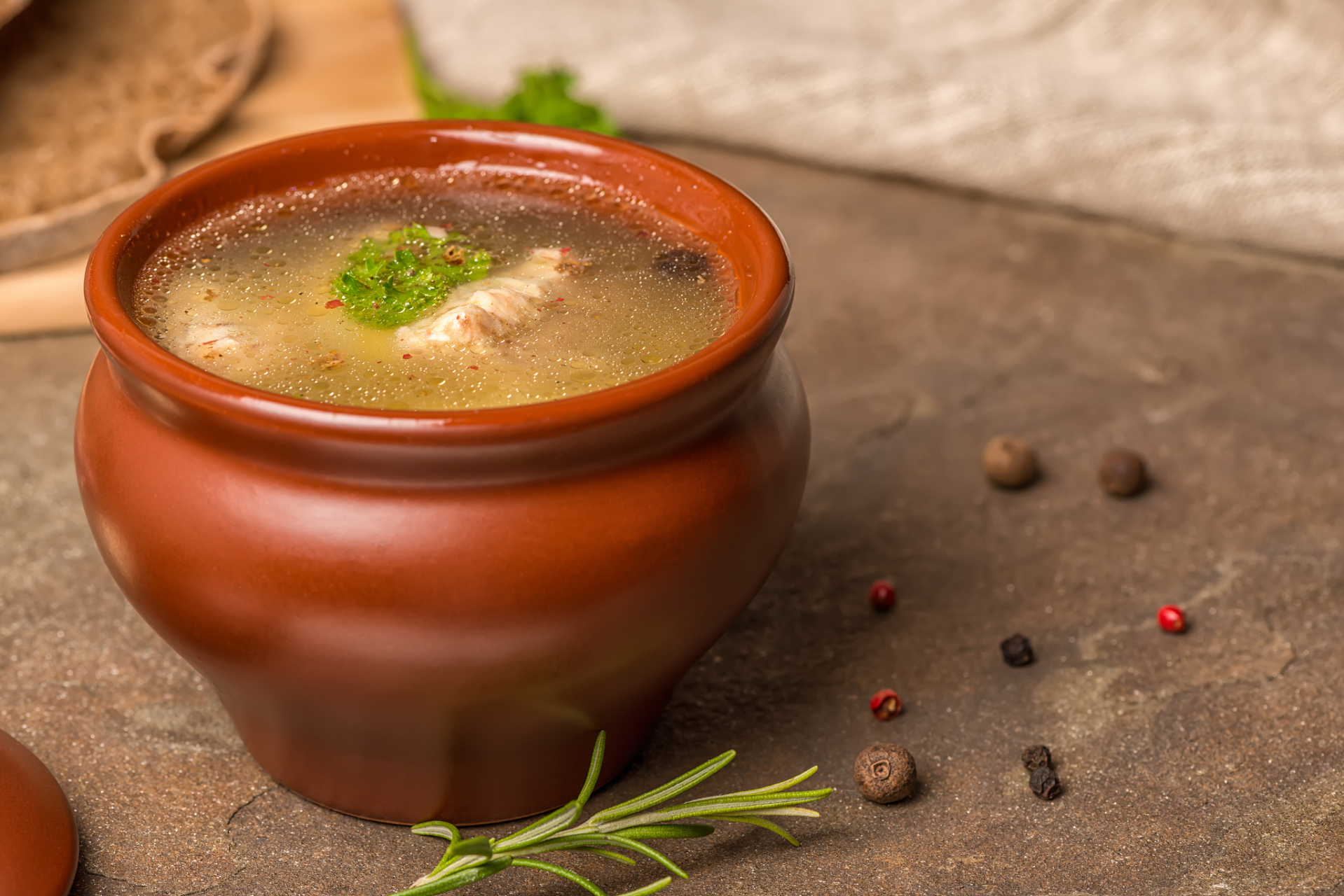 江西修水哨子  修水哨子,是一款地方传统名点,它入选了江西省非遗美食