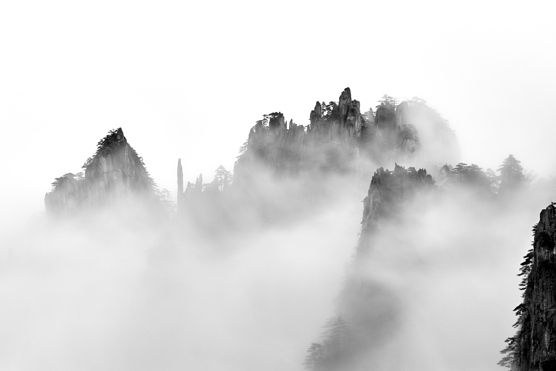 梦游天姥吟留别 唐 李白 海客谈瀛洲,烟涛微茫信难求, 越人语天姥