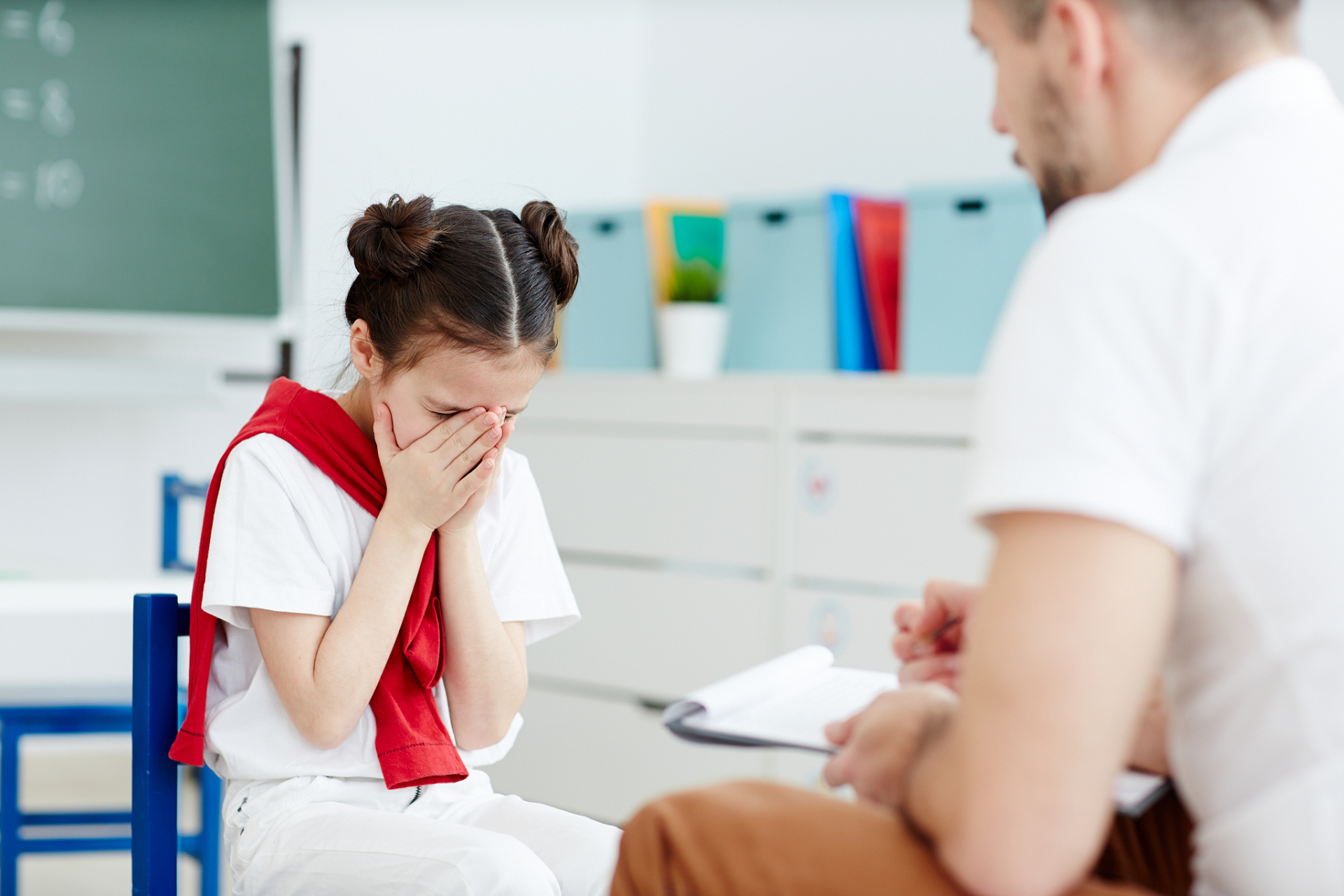 学生心理健康与压力管理:高中阶段是学生身心发展的关键时期,但也是