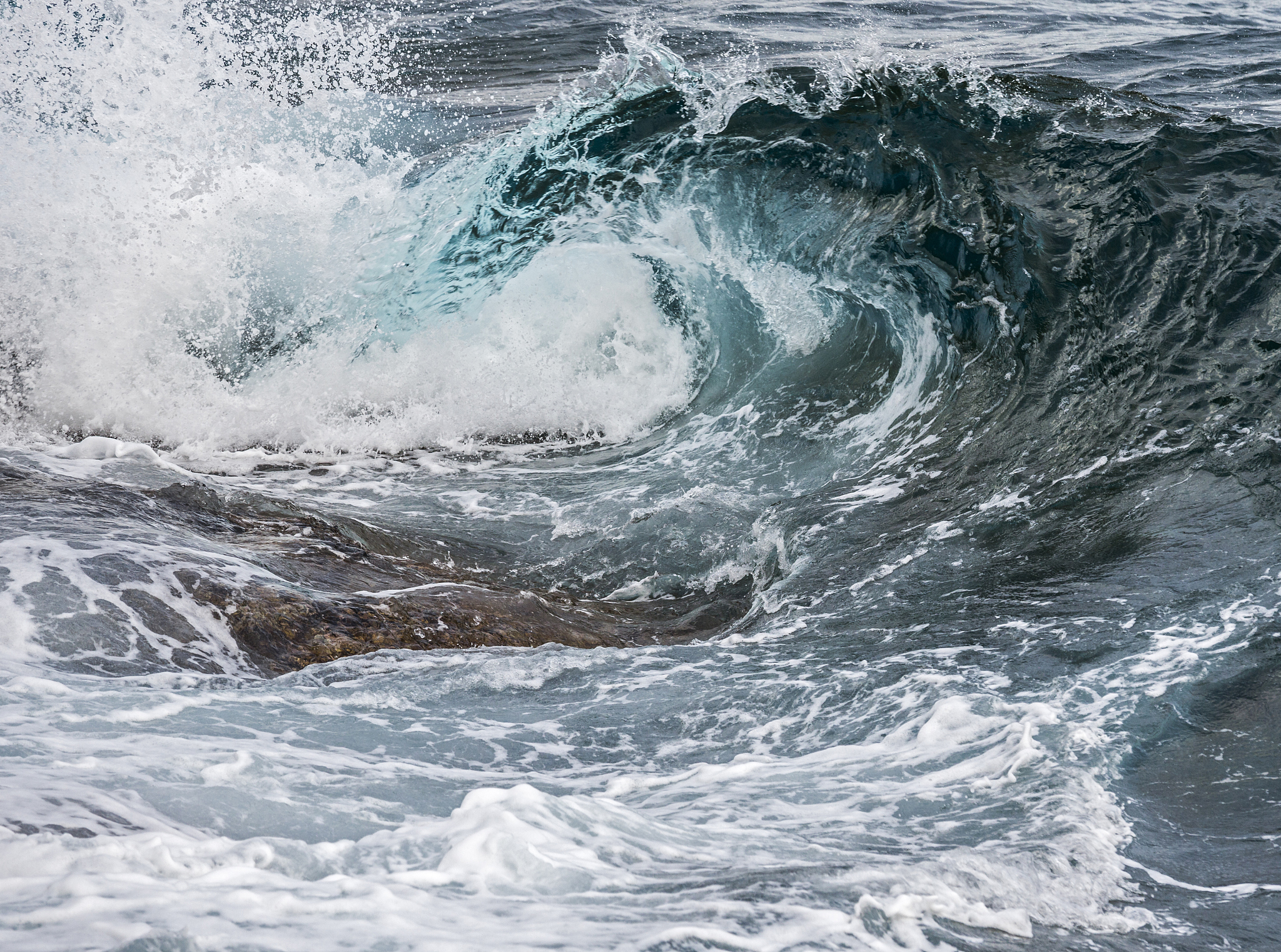 简说《浪花奔腾》