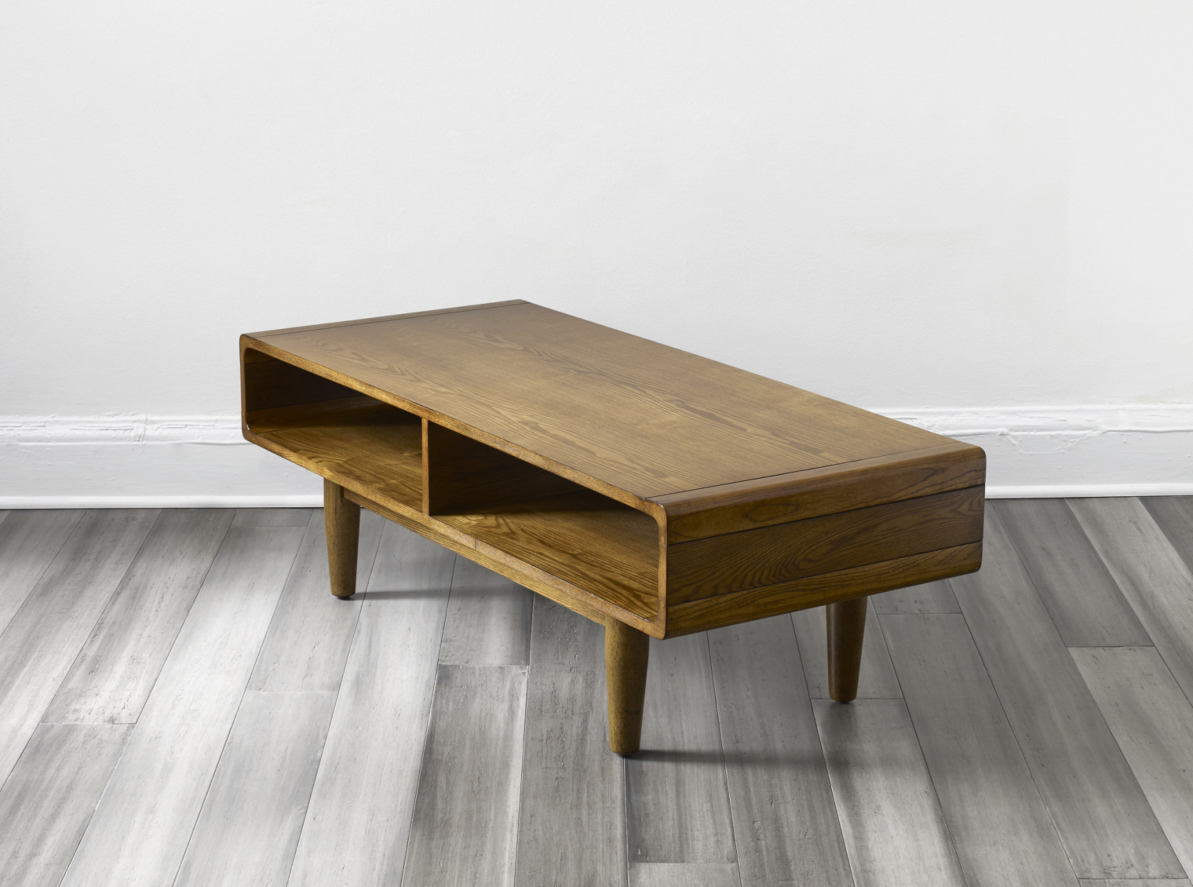 茶几是客厅中不可或缺的家具,主要用于摆放杂物,饮料和零食.