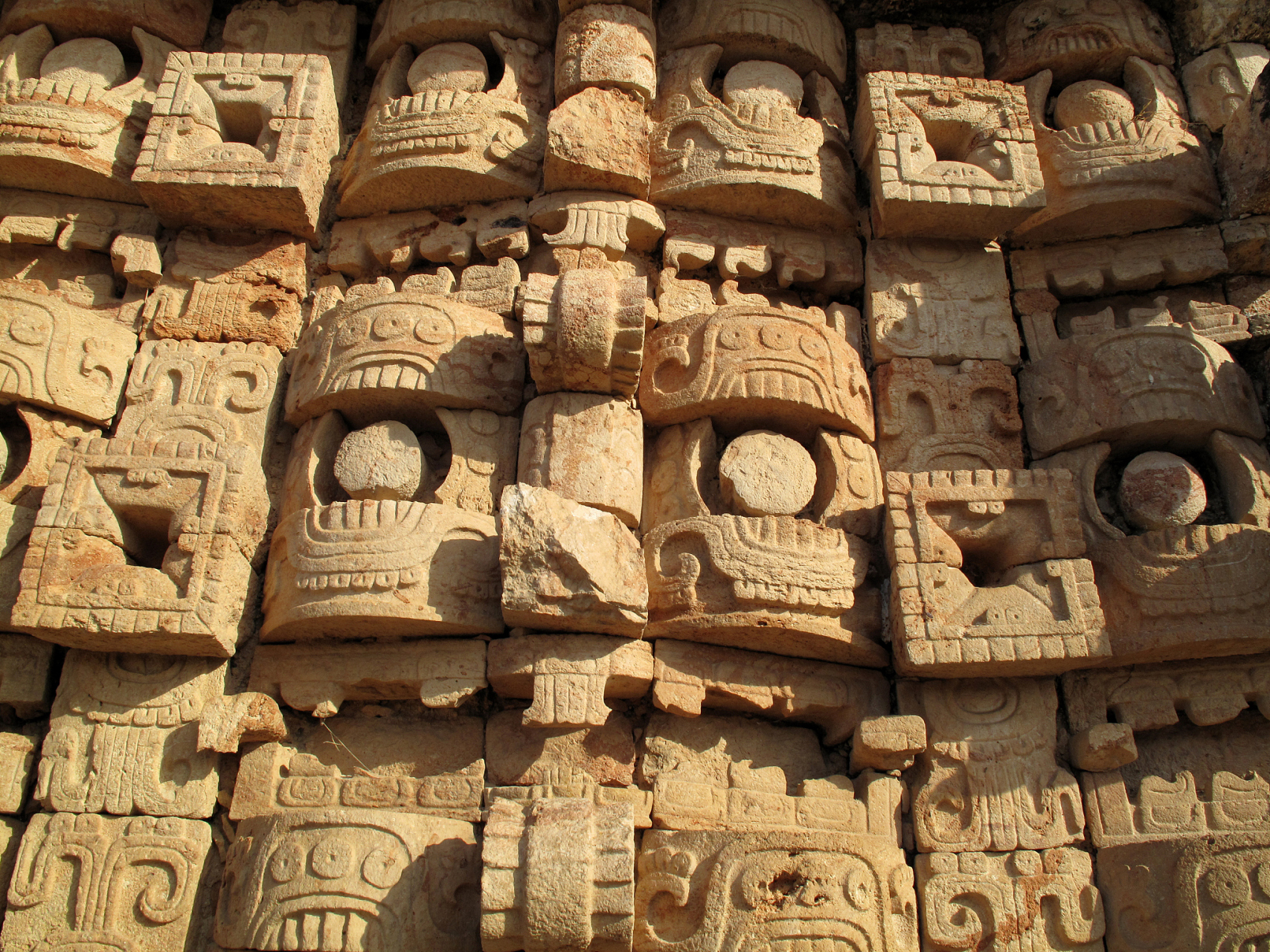 曾经辉煌的玛雅文明,为何在几百年前突然衰落?