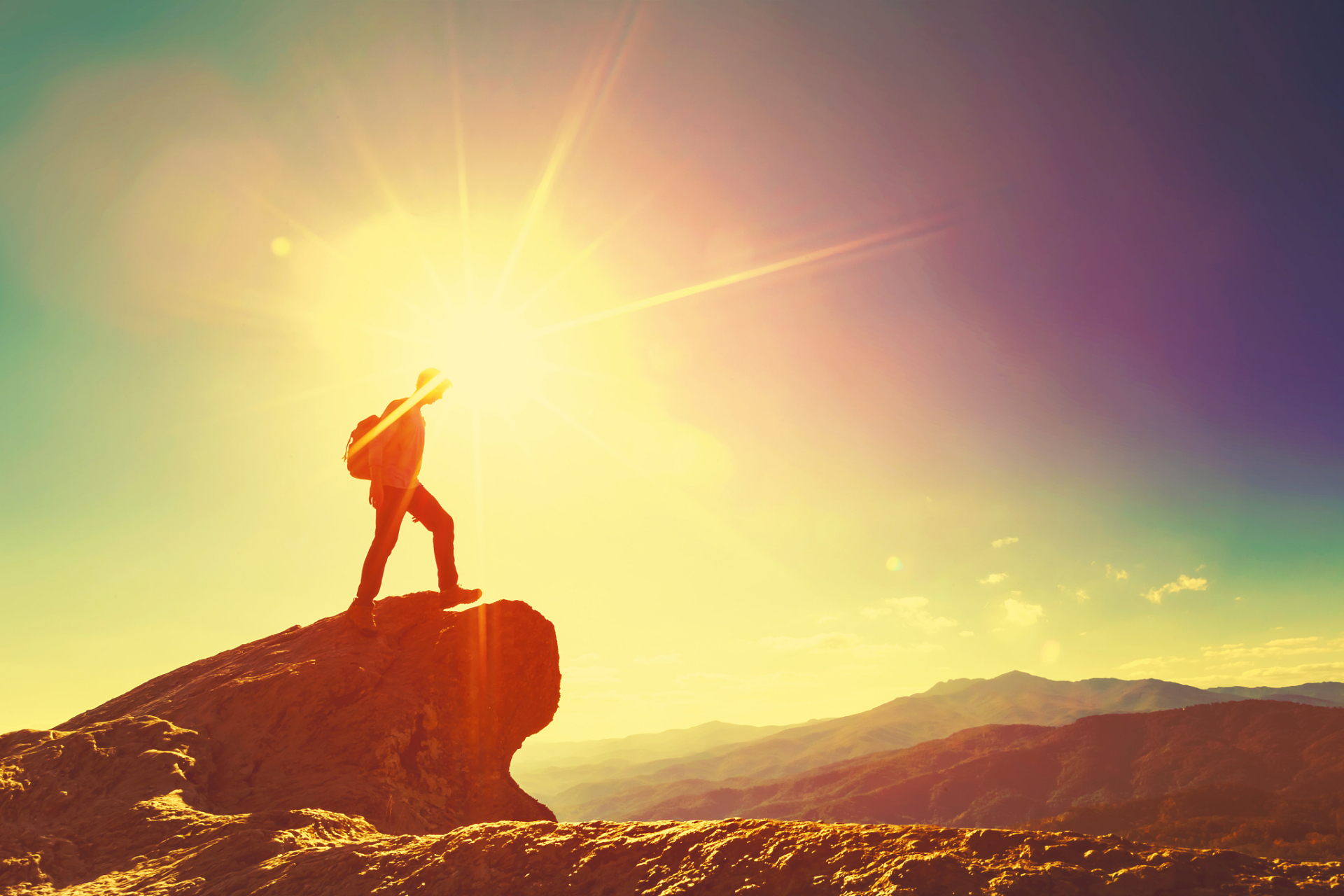 天生自带配得感的星座(自信)  每个人生来就会有性格底色,虽说一个人