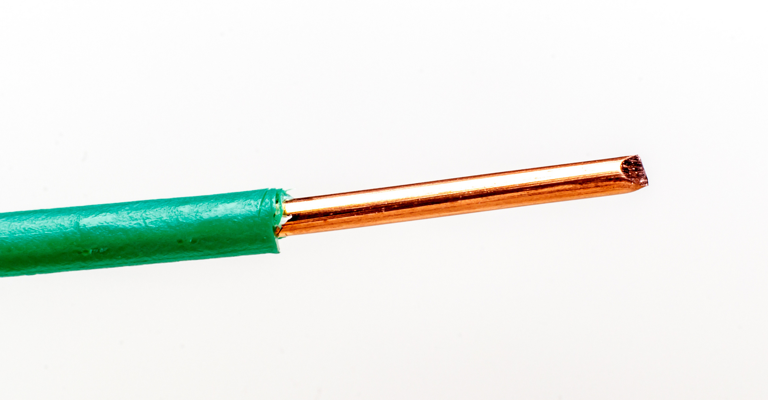 高速背板连接器市场需求剧增,推动相关公司业绩提升.