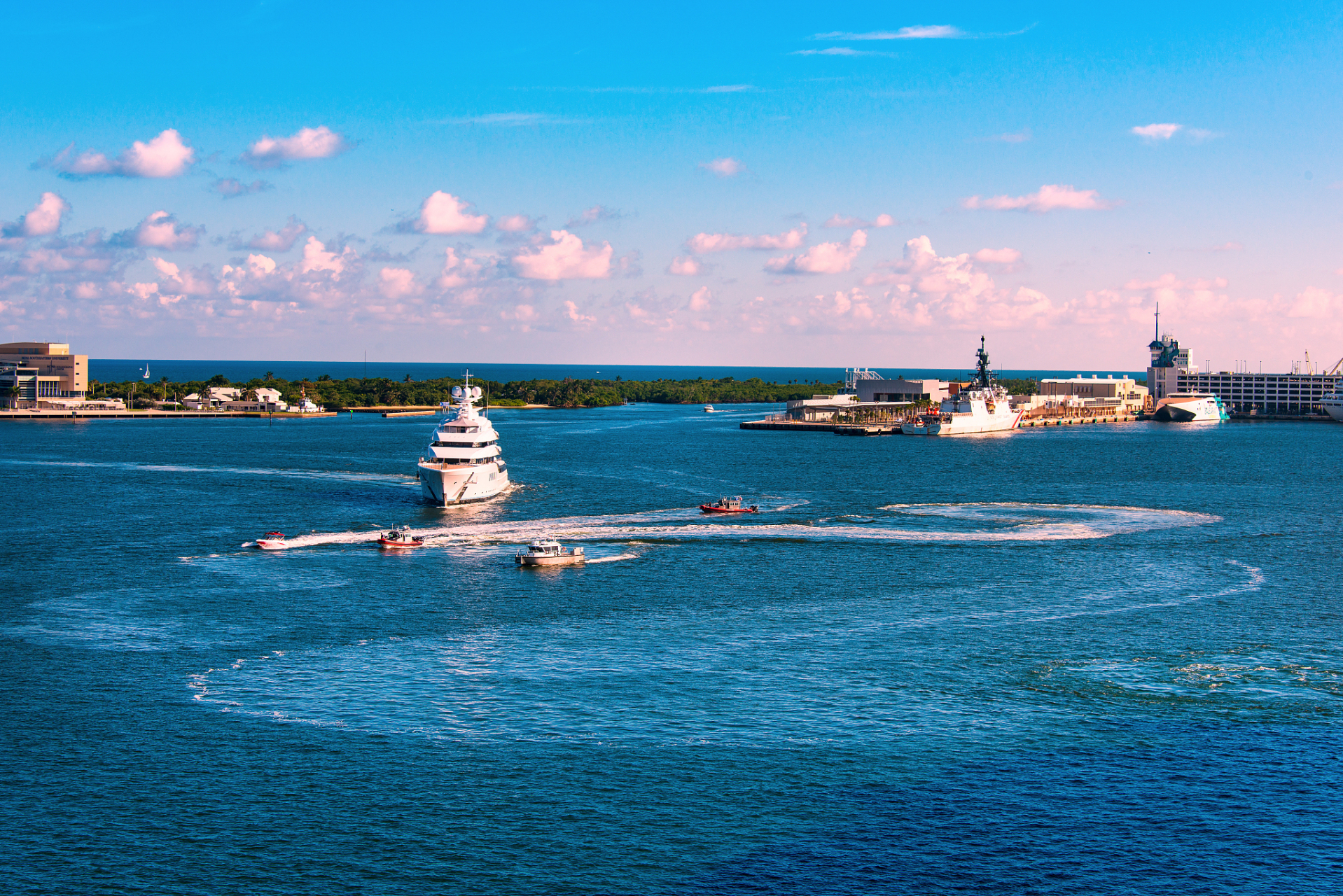 青岛少海风景区# 青岛少海风景区旅游攻略: 建议游玩时间2-3天,预算