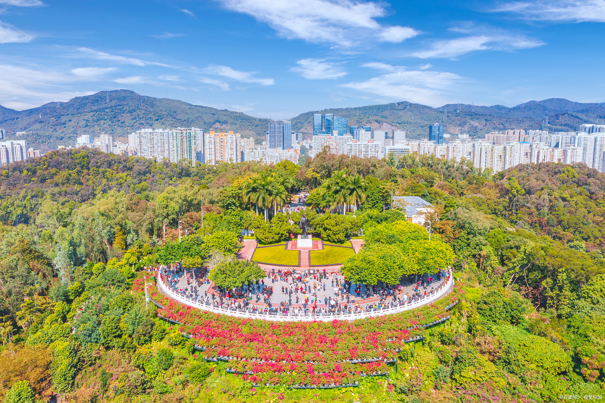 莲花山公园 位置:深圳市福田区莲花街道红荔路6030号 地铁线路:3号线