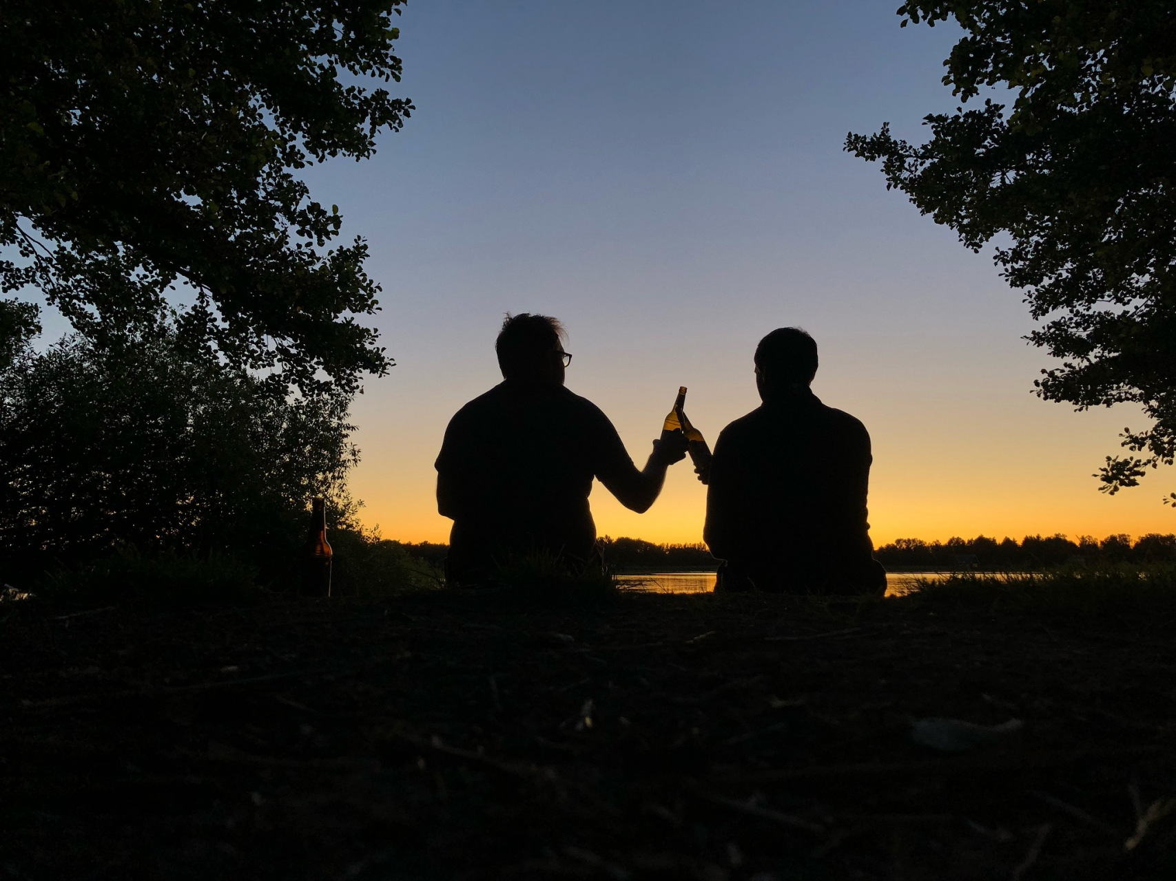 夕阳红黄昏恋是现在非常流行的一种恋爱方式,许多老年人都积极追求
