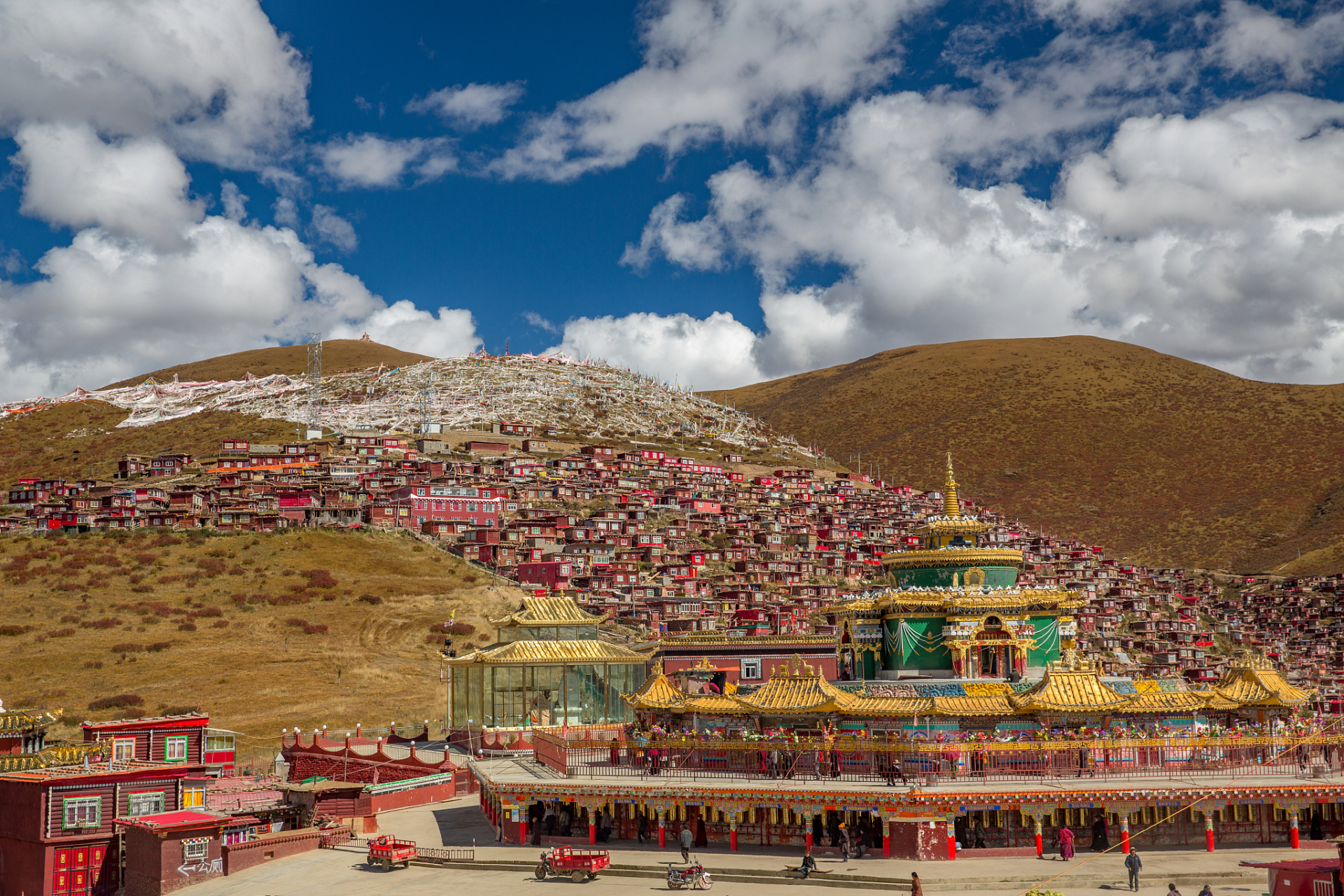 色达县是四川省甘孜藏族自治州下辖的一个县.