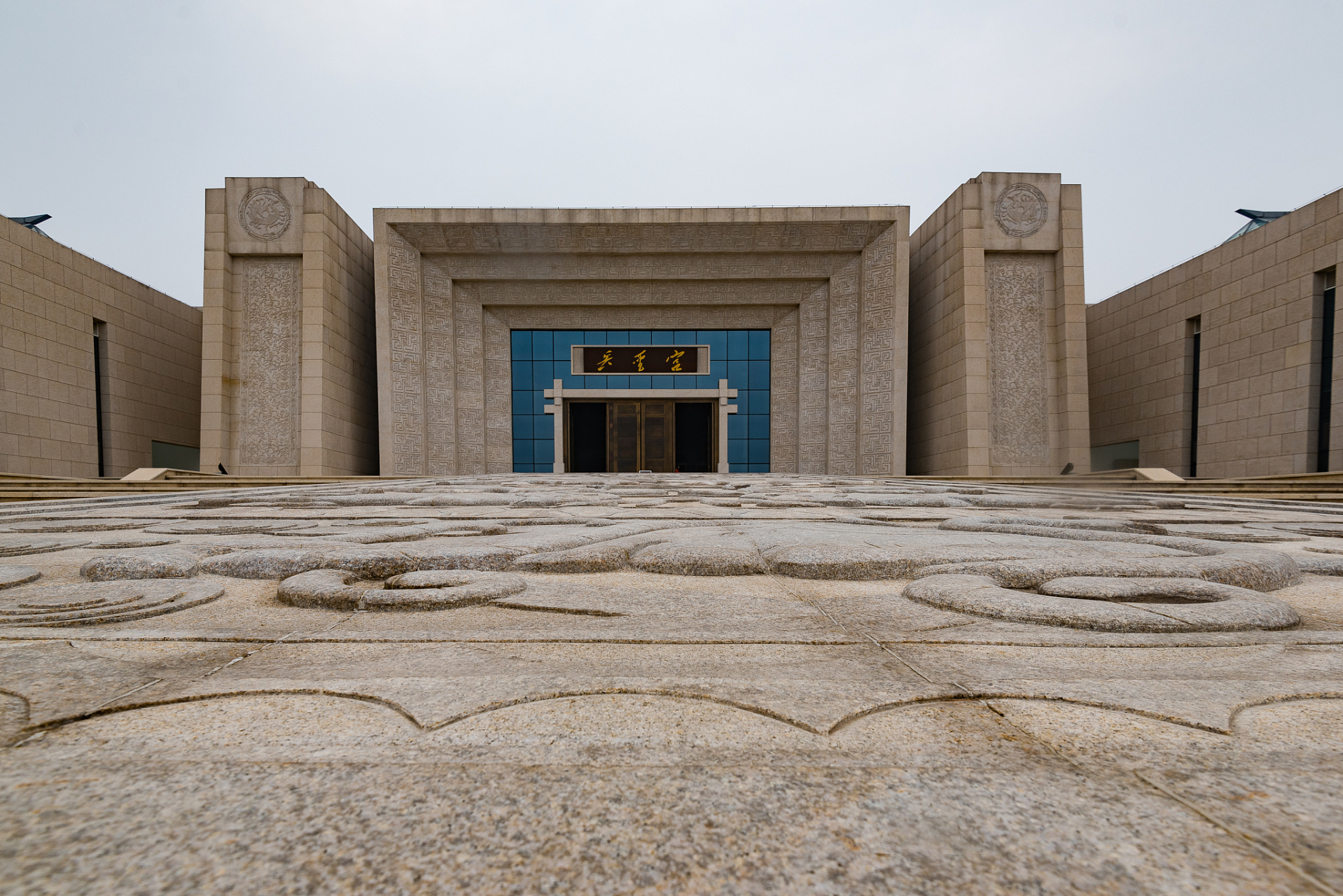 嬉行记# 敦煌历史博览园的悠久历史承载着无尽的故事和文化遗产.