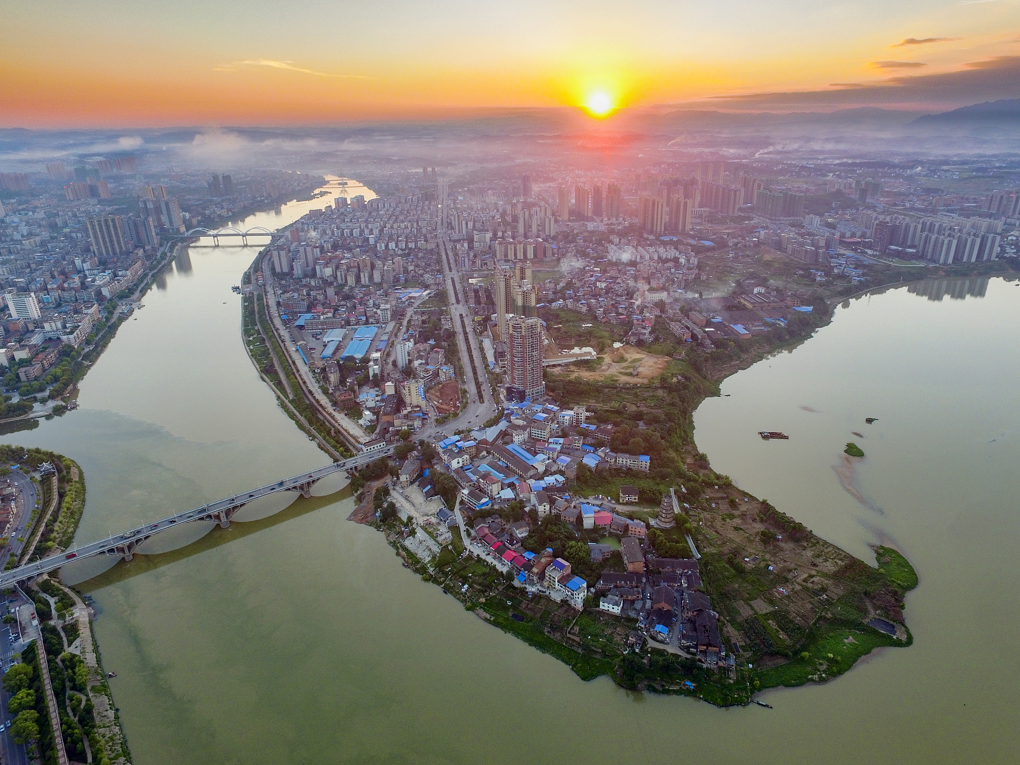 农发行鹰潭市余江区支行致力于"客户现金流"支持乡村全面振兴