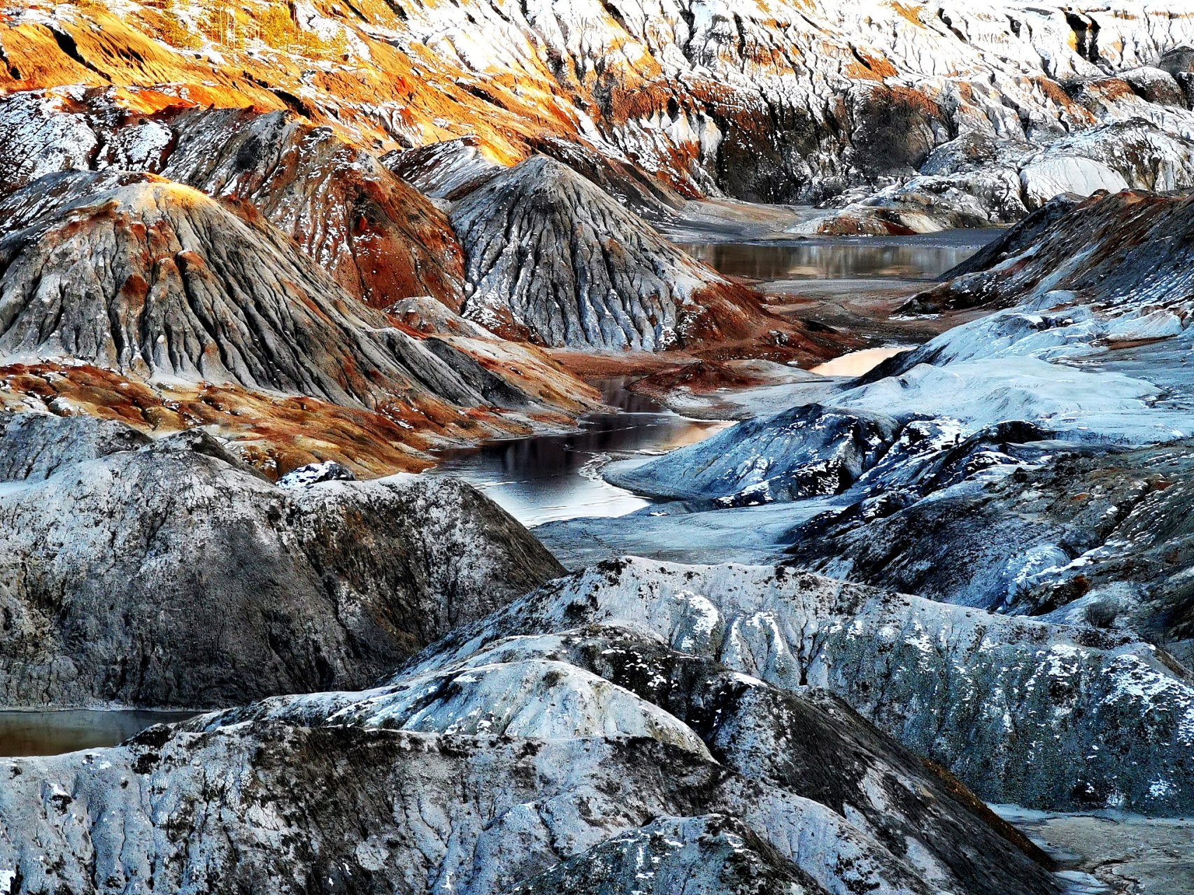 【配合深呼吸看!#贺兰山一下雪就成了壮美山水画