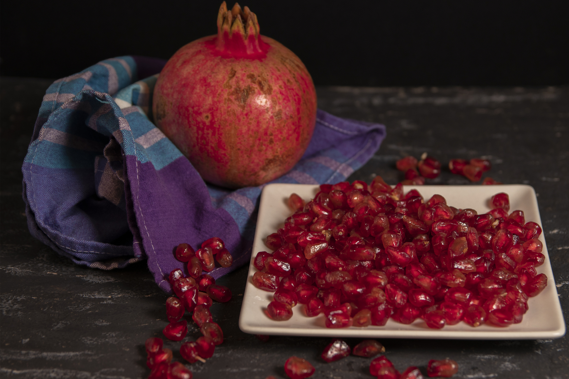 会泽盐水石榴在金土地上发挥多重作用,促进经济发展,丰富文化内涵和