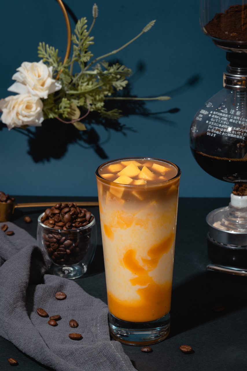 随着柳州市中医院的中药奶茶走红,一系列中药饮品开始在网上流行评创