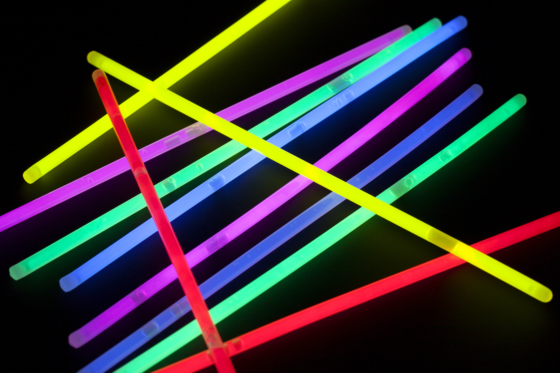 快讯:5毛钱荧光棒卖140元,五月天杭州演唱会歌迷大呼看不起  6月17日