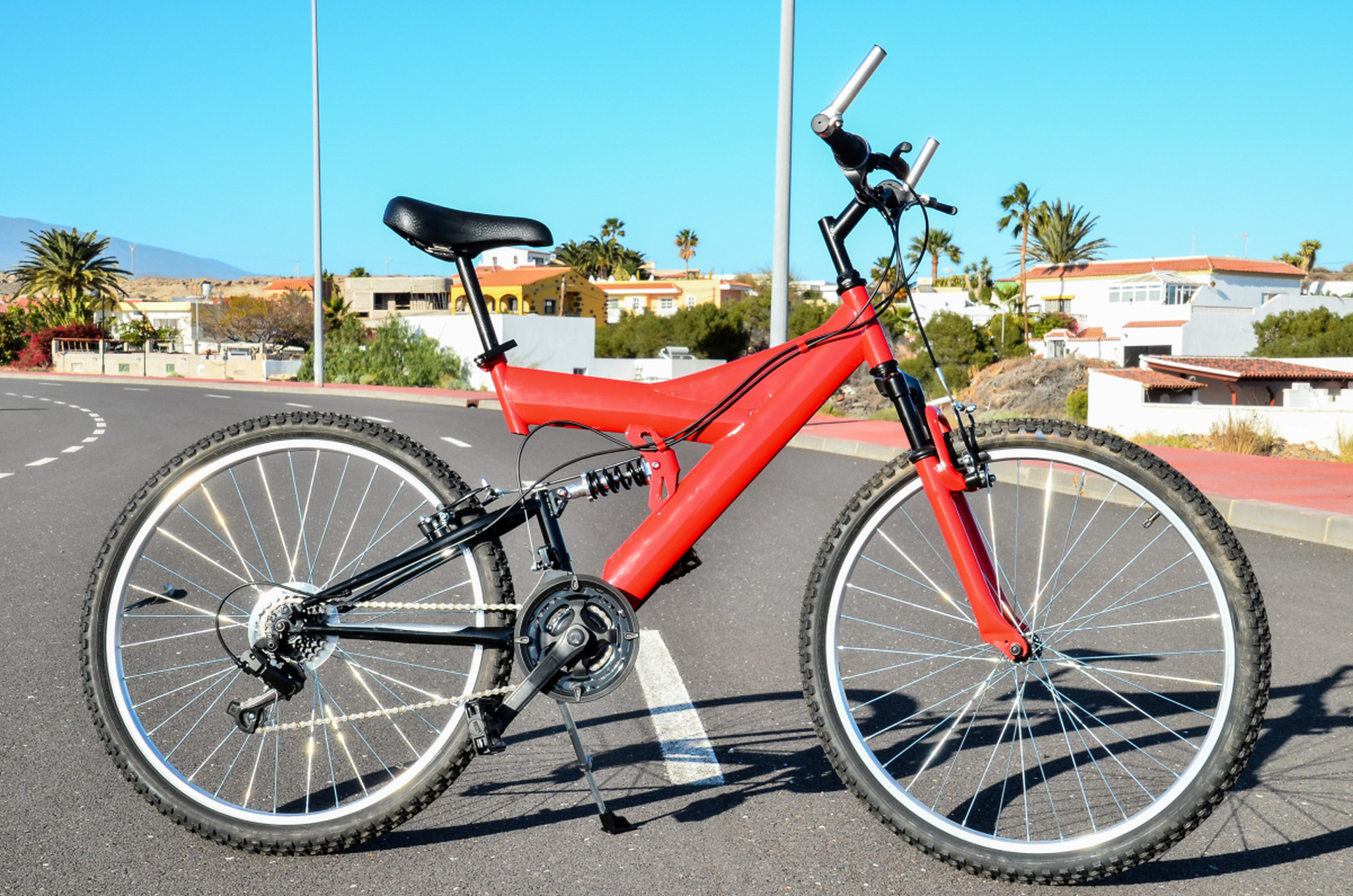 山地车是专门为崎岖山地设计的神奇自行车,具备卓越的悬挂系统和强大