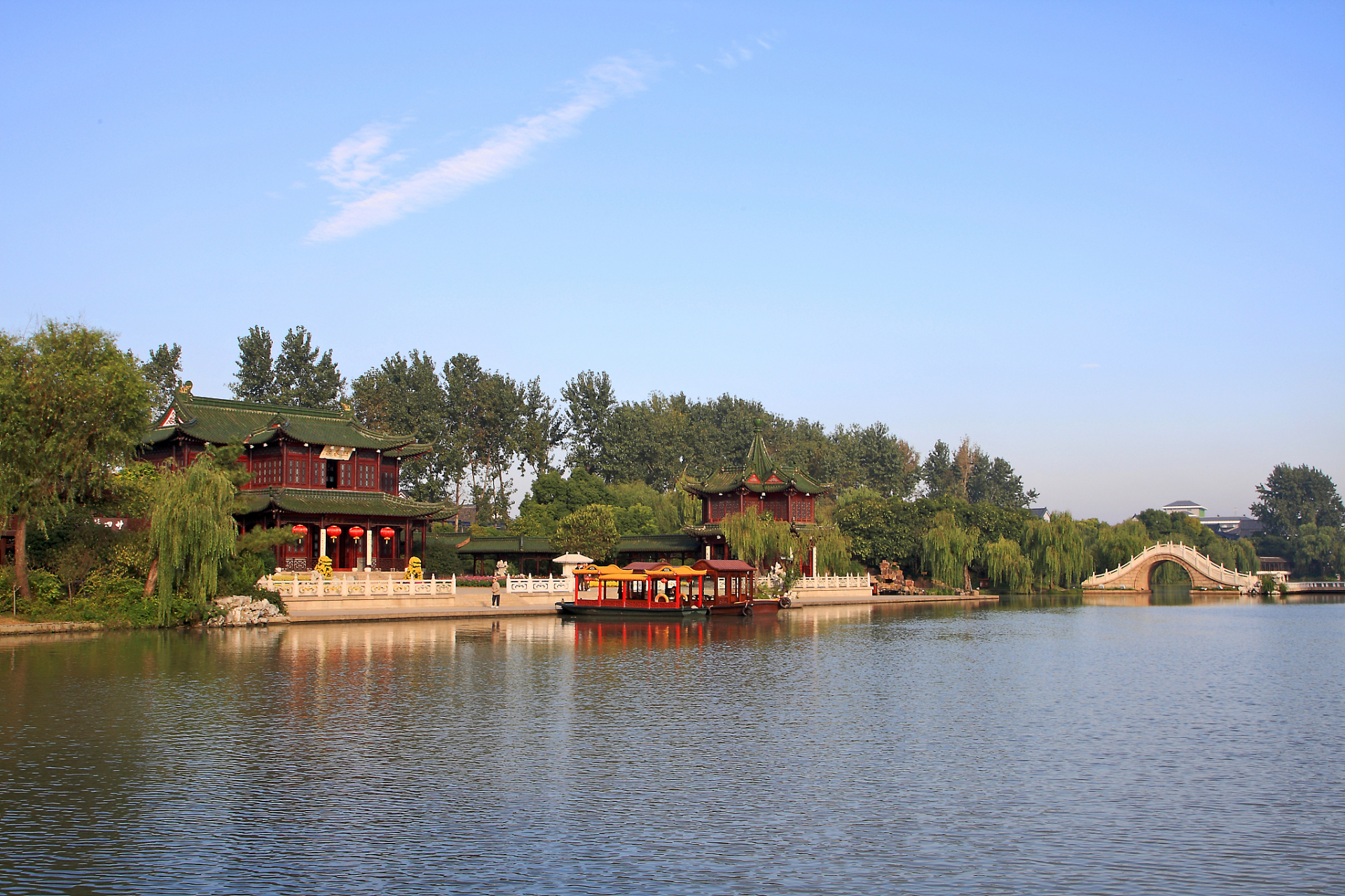 扬州东首湾头镇隐藏着一块秘境——茱萸湾风景区.