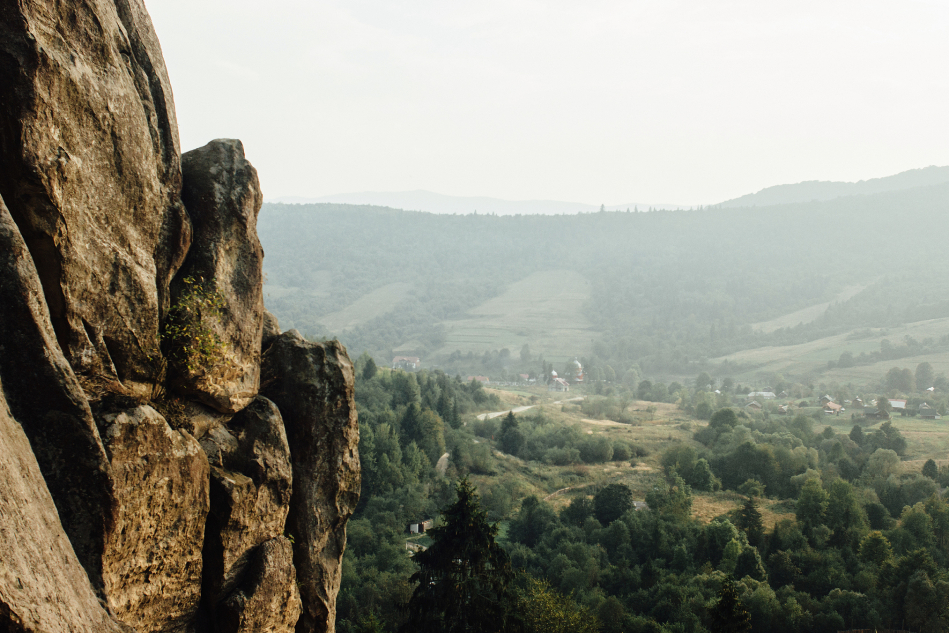 欢迎来到美丽的辽宁岫岩清凉山风景区.
