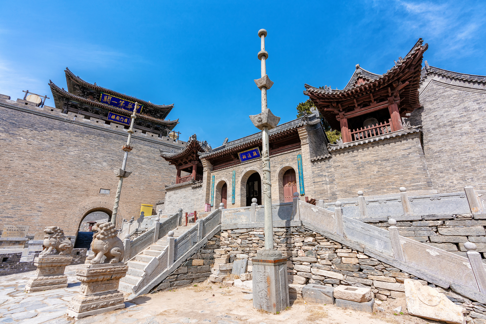 山西省忻州市代县北部的雁门关,又名西陉关,是历史文化明珠.