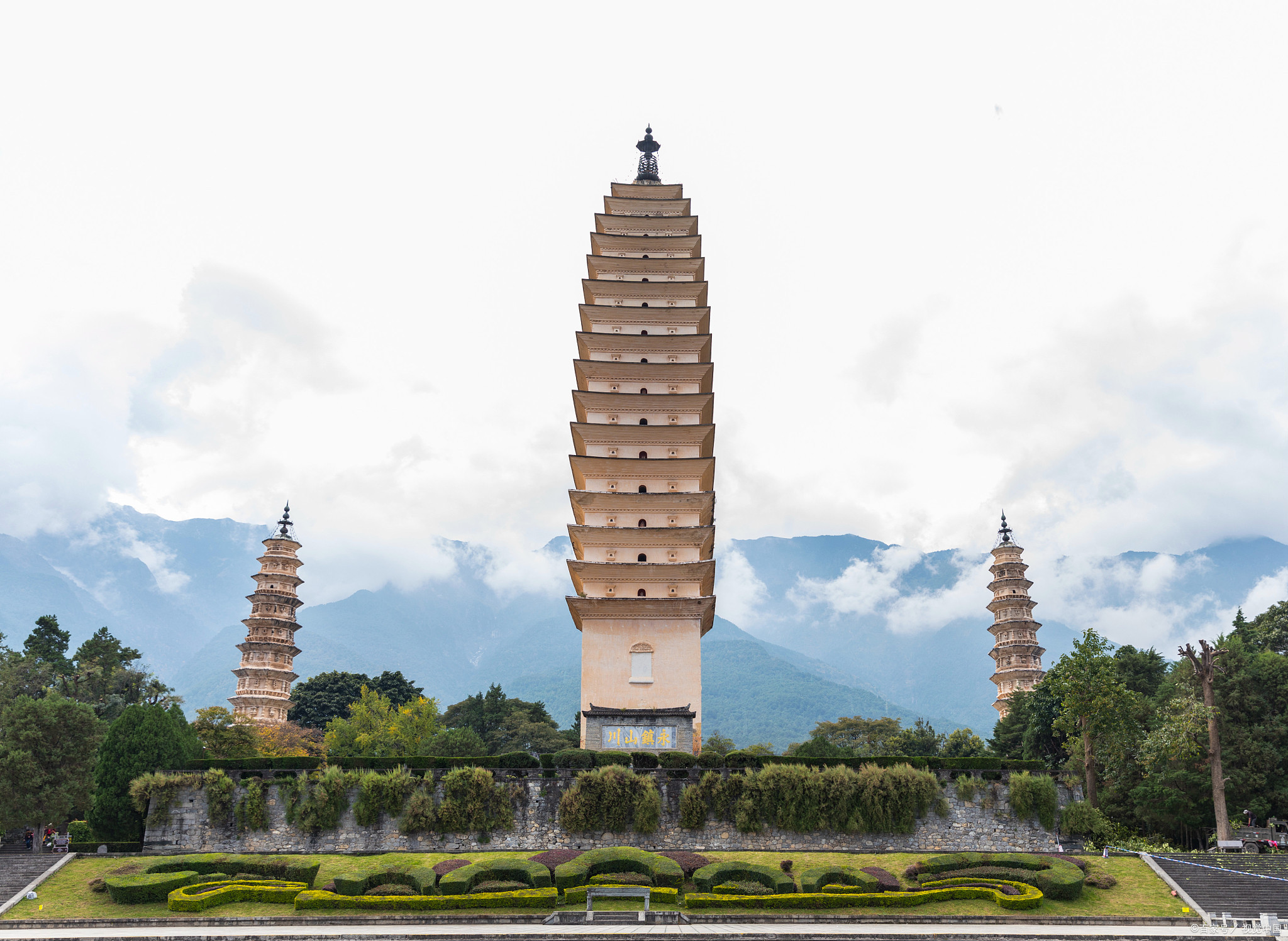 崇圣寺三塔简介图片