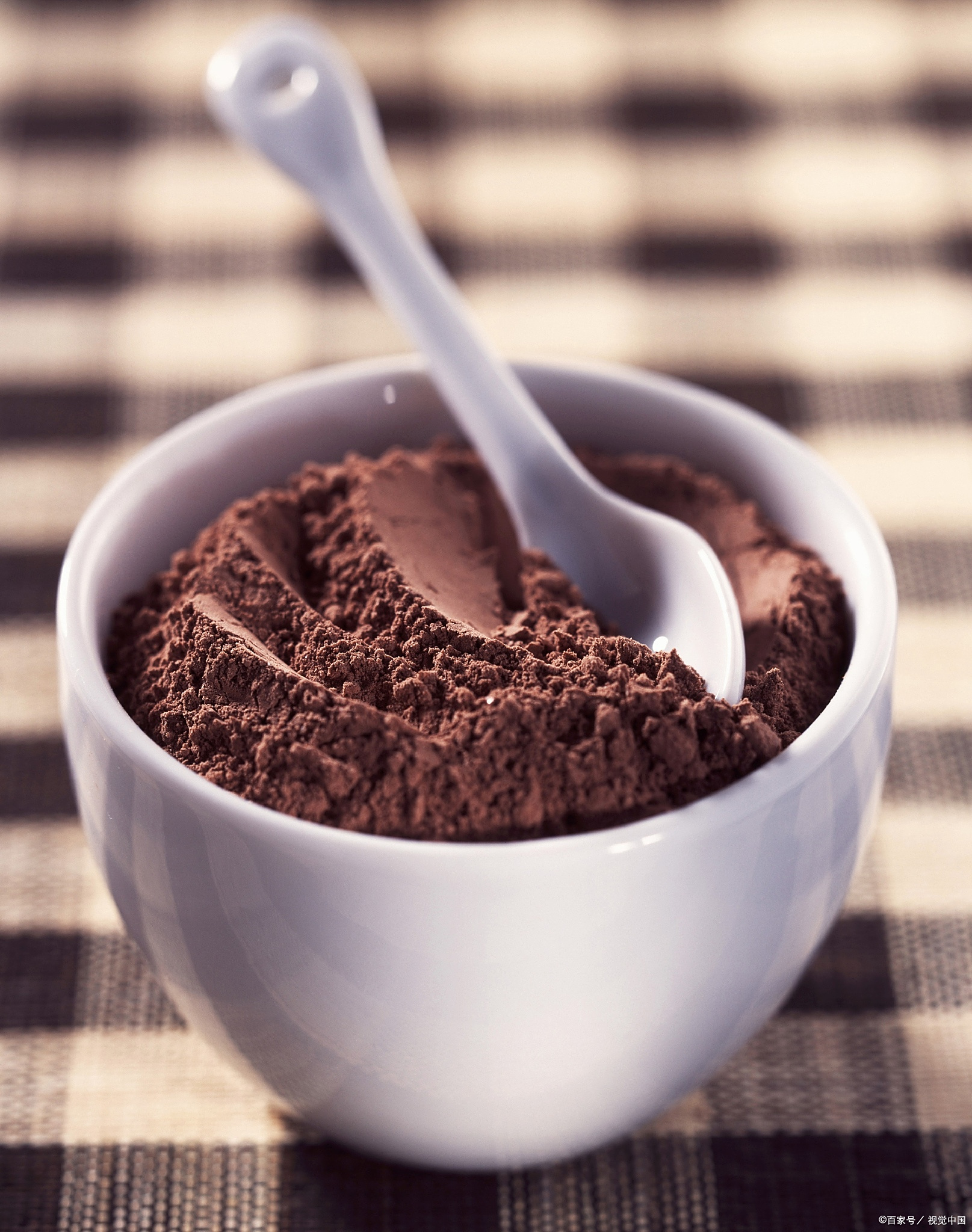 可可粉是由可可豆加工而成