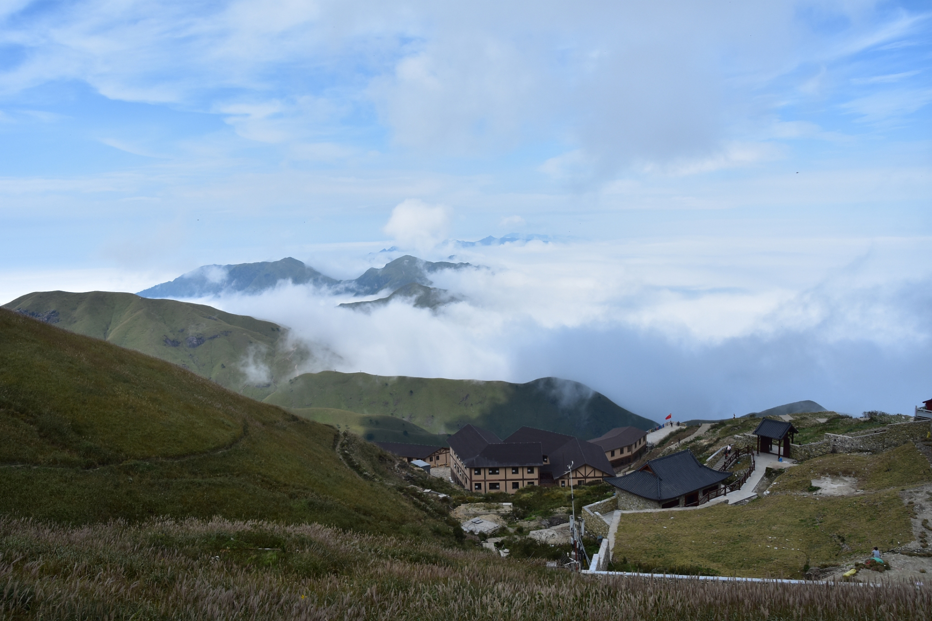 江西武功山明月山旅游区,位于中国宜春市中心城西南15公里处,是一个