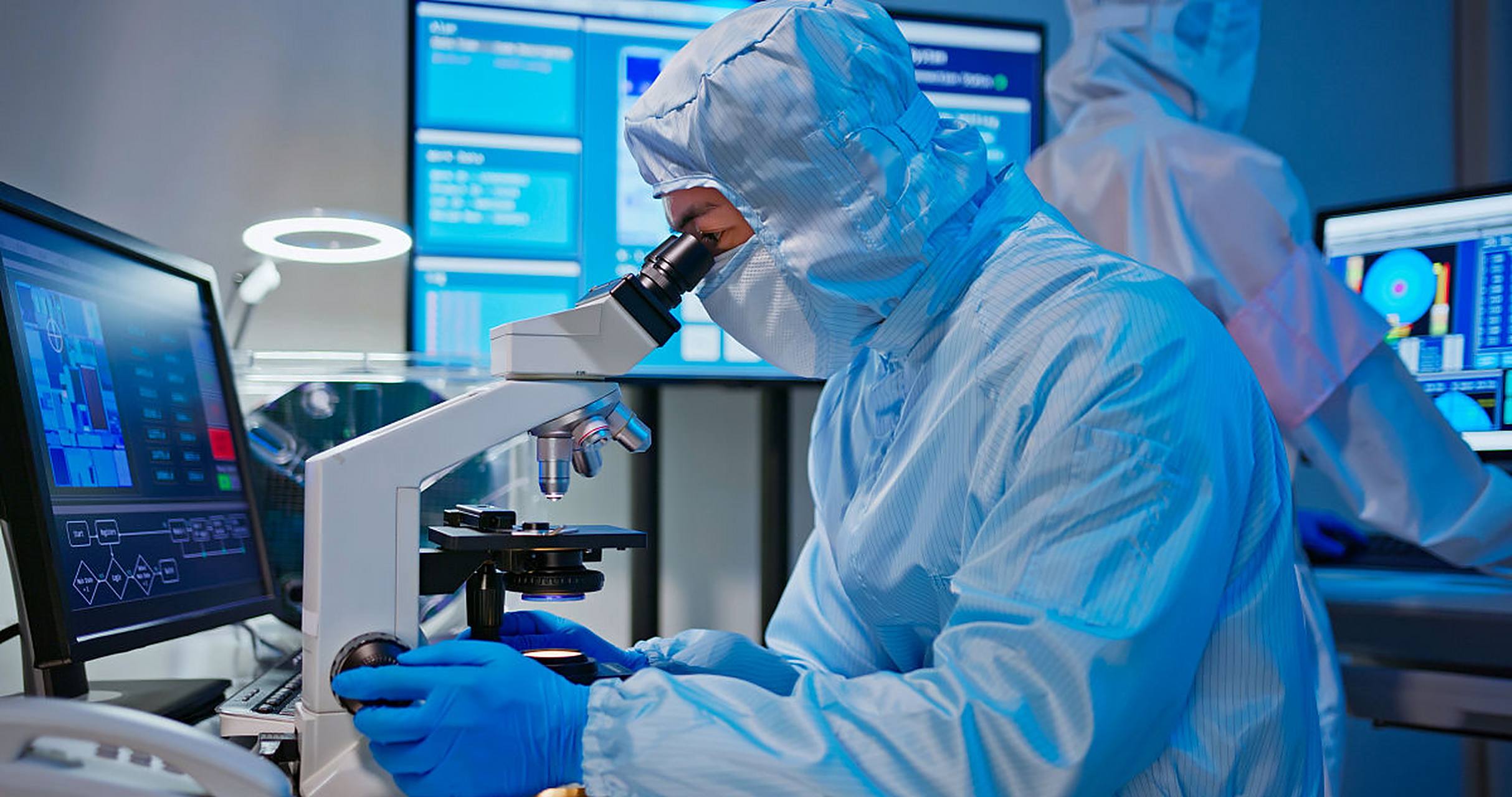 生物技术专业的毕业生可以从事很多不同的职业,包括生物工程师,生镲