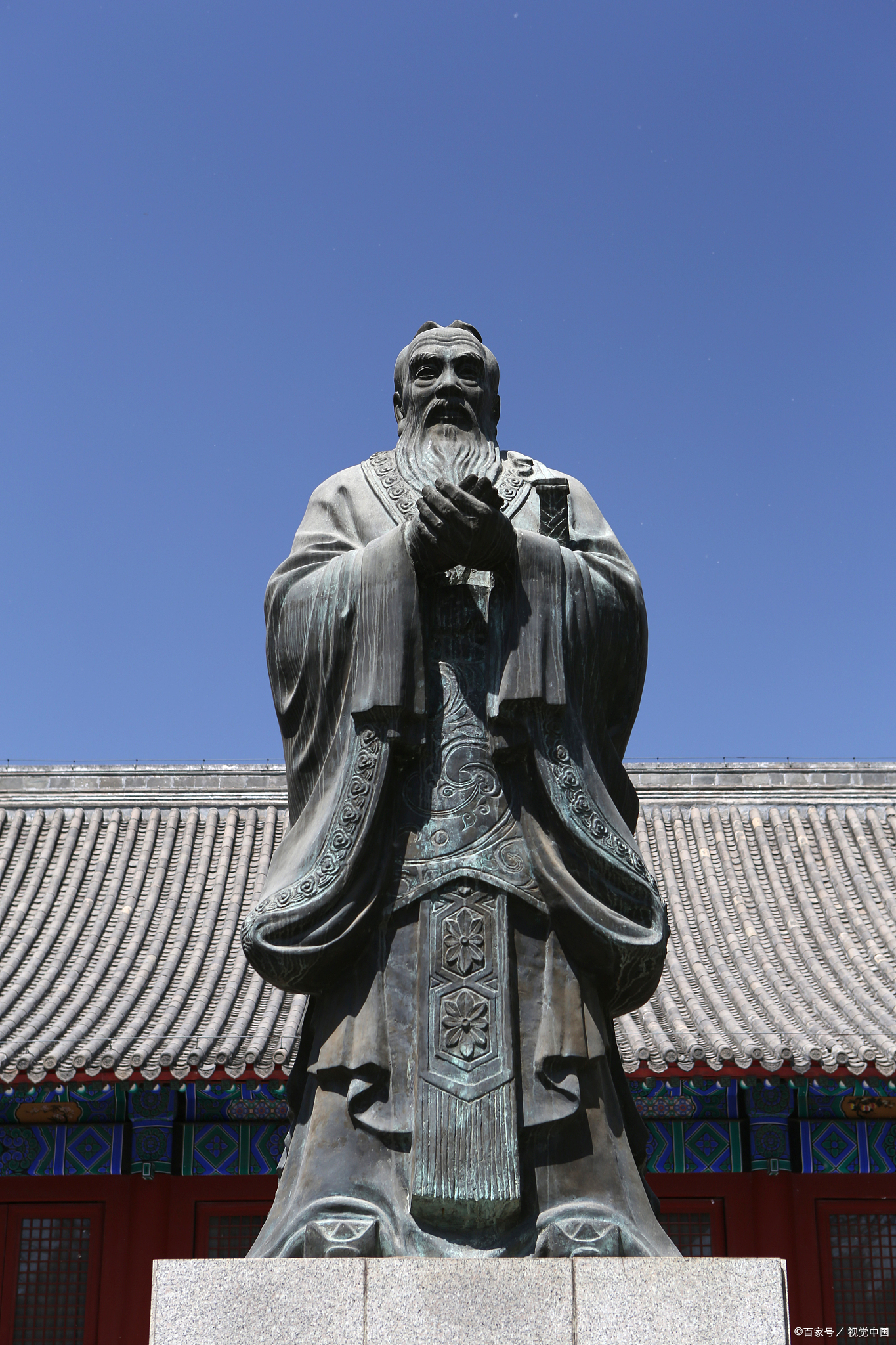 孔子故里寻"三宝":孔子像,儒家经典,尼山砚
