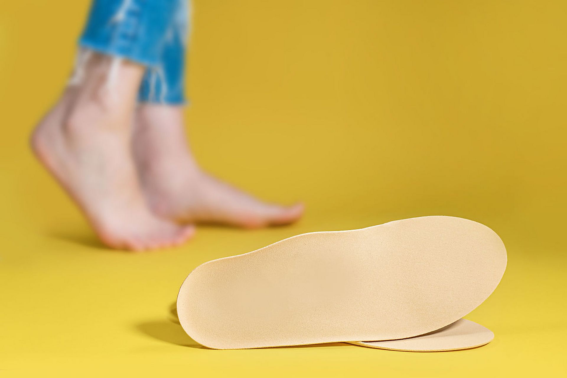 【日本足弓垫】夏季隐形透气吸汗鞋垫硅胶软底支撑久站不累半垫