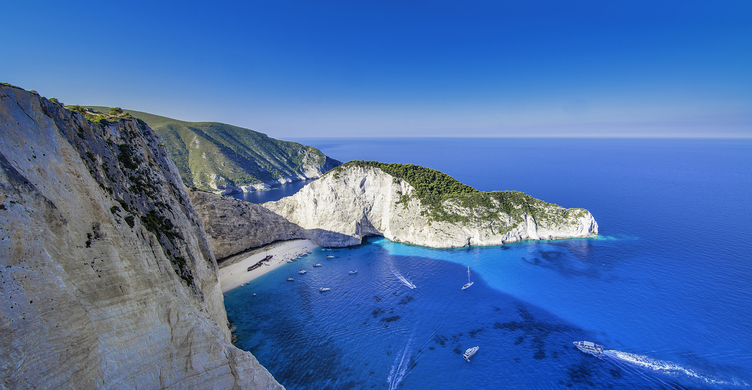 跨年创作挑战赛# 罗弗敦群岛是挪威著名的景点之一,岛上有许多美赖哪