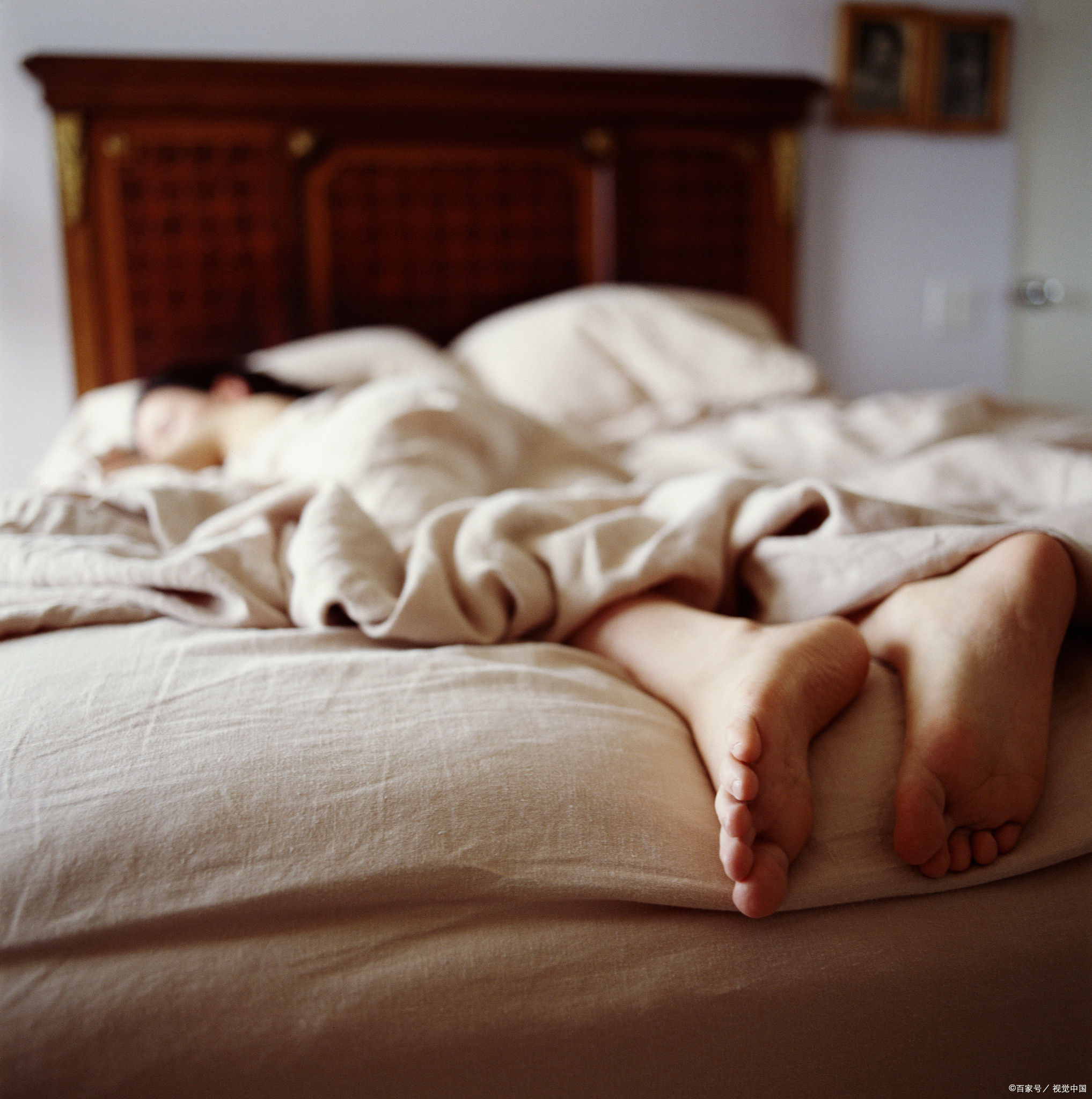 我是一个非常保守又传统的人,自从来到这边厂里上班