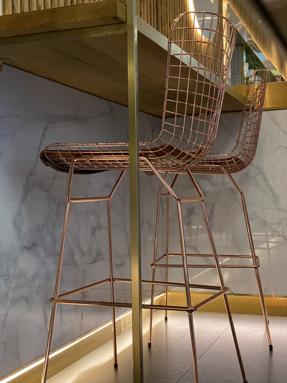 一,钢材   家具常用的钢材有碳钢和普通低合金结构钢.