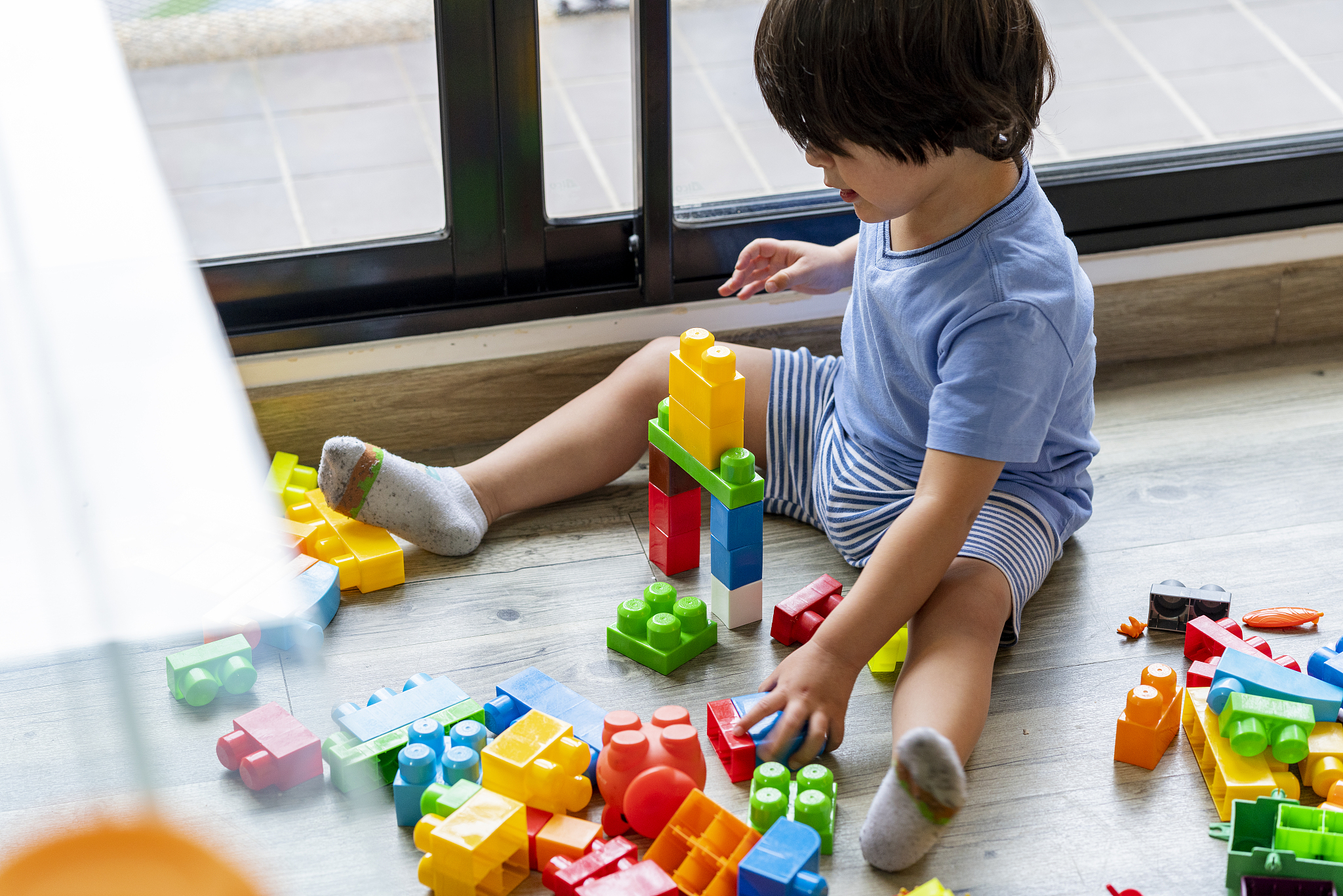 4 岁儿童能分享玩具吗?如何培养大方性格?