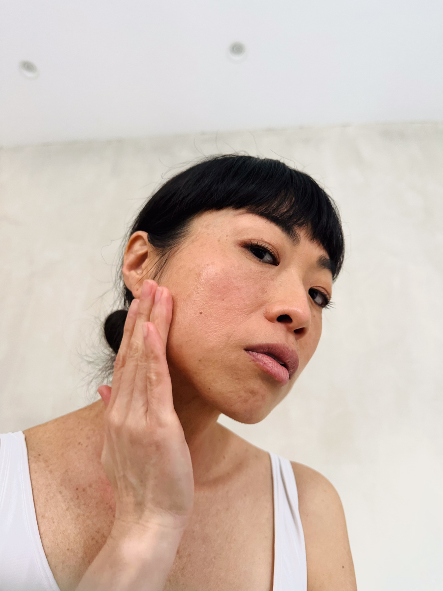 脸颊总是红红的一片怎么回.@皮肤科医生徐国梅的动态