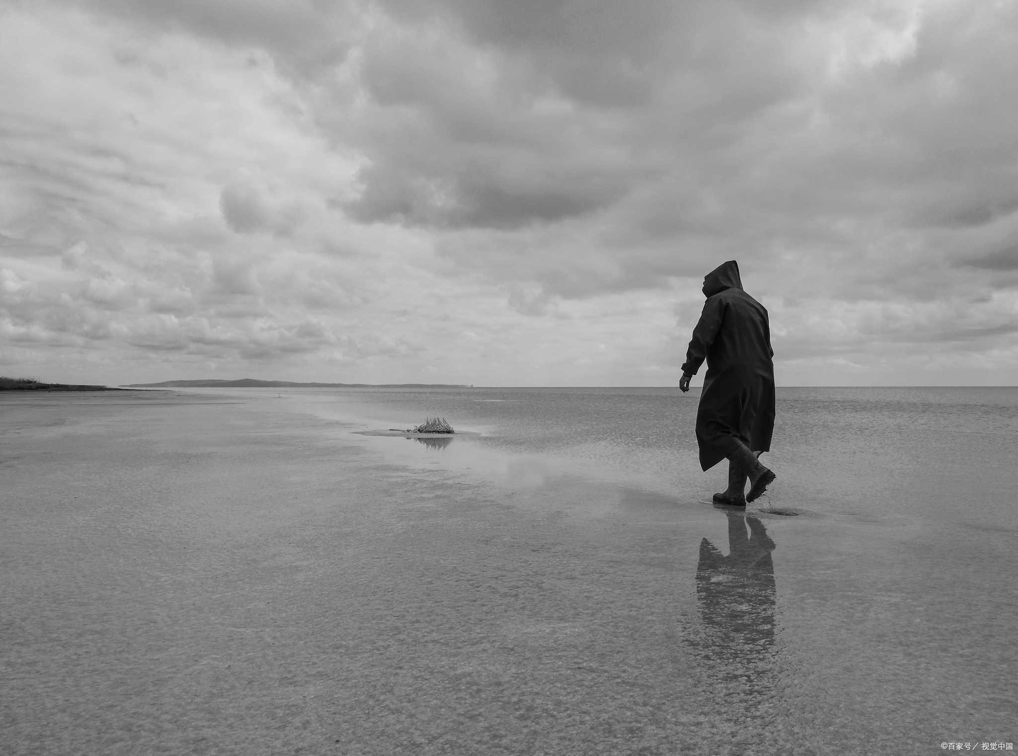 晚上发朋友圈一个人孤独的句子