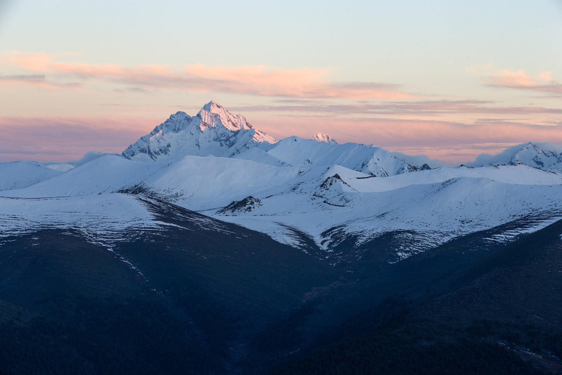 夏日闪光旅行家# 阿尼玛卿雪山——黄河之父的威严!