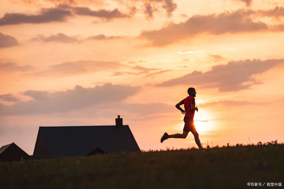 人生的奔跑,不仅仅是一瞬间的爆发和短暂的冲刺,而是需要在漫长的旅途