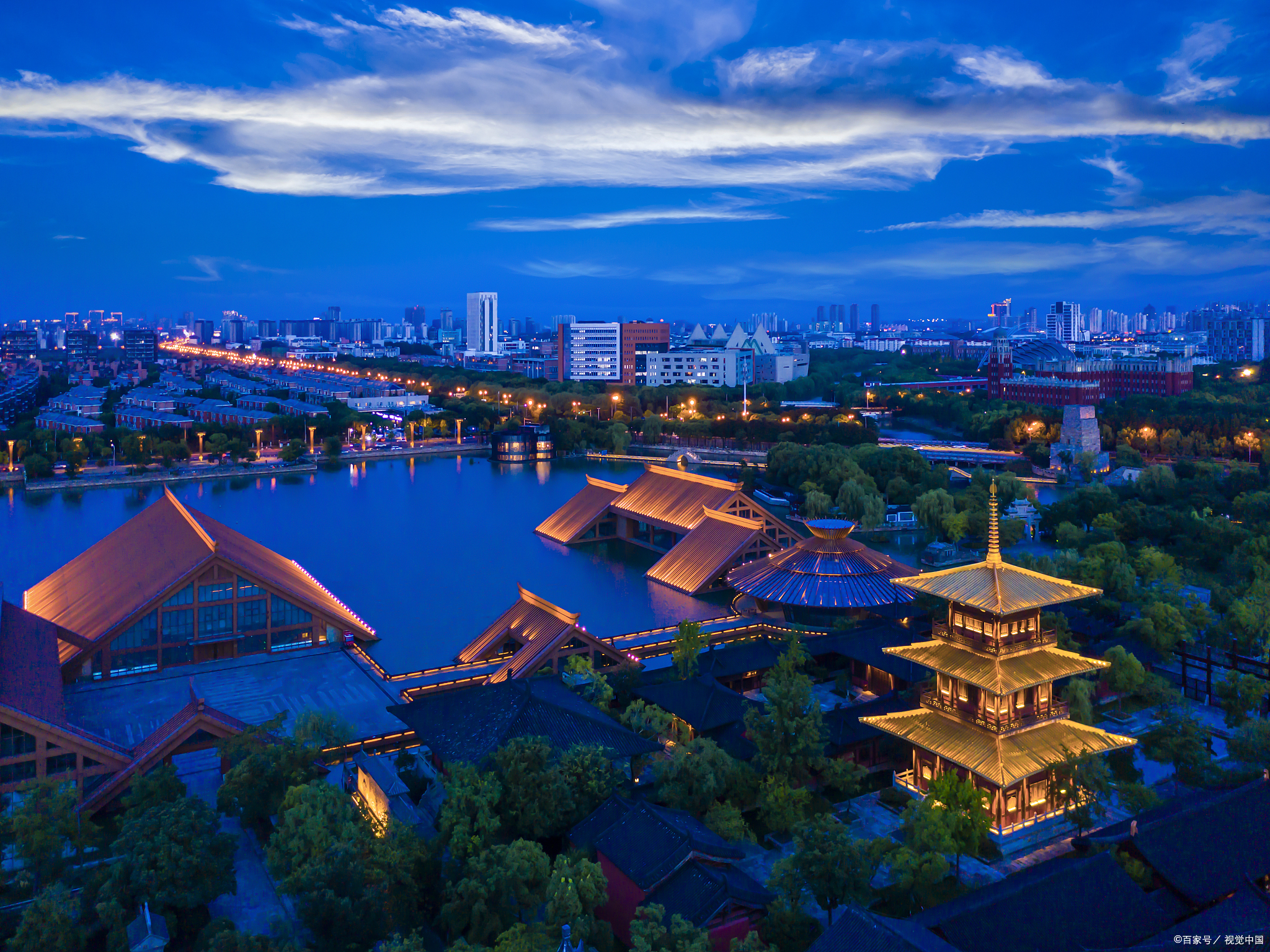 《冬日探秘聊城:3日之旅,穿越千年的古城韵味》     当冬季的白雪渐渐