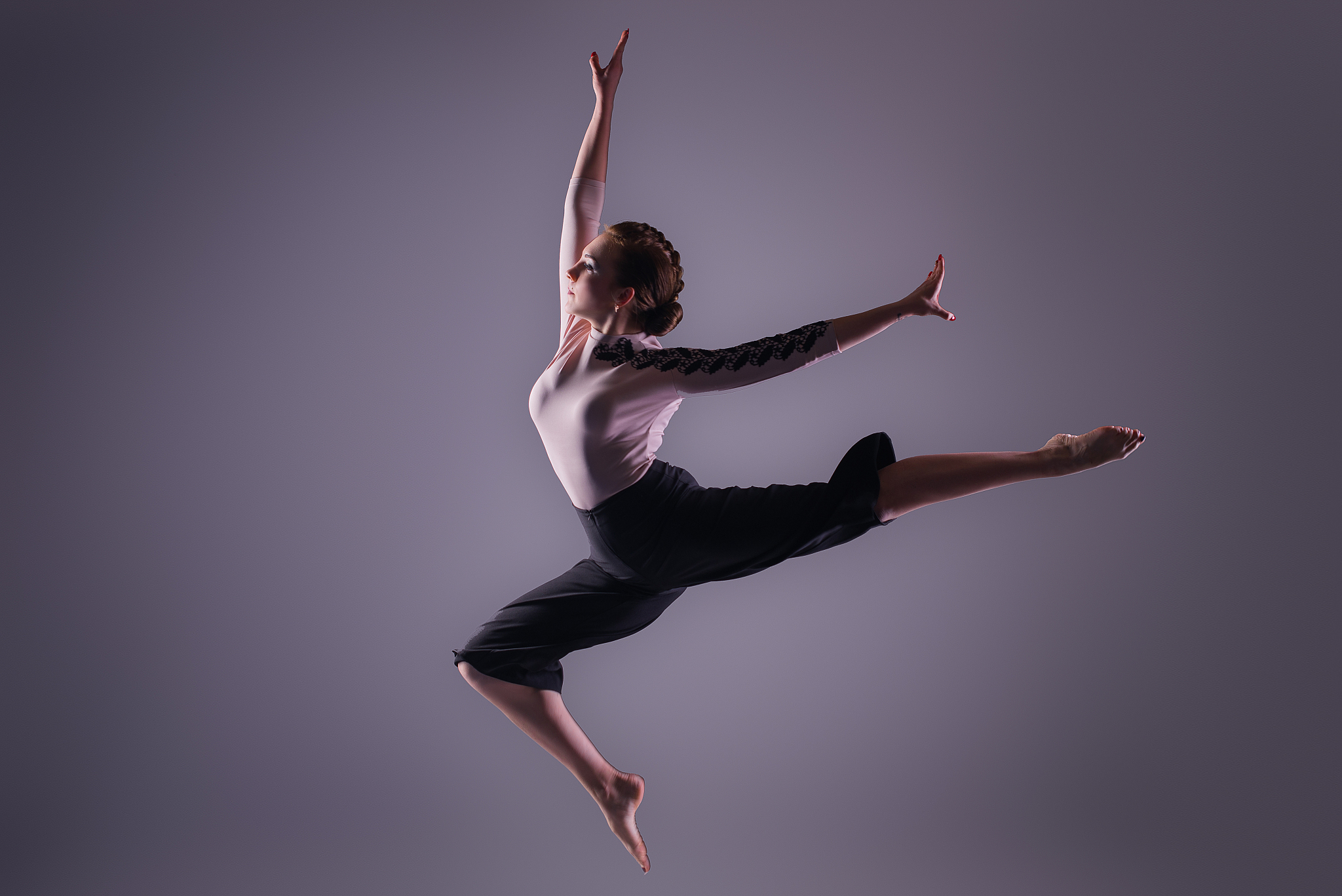 最近春晚的舞台出现了一个神曲舞蹈《科目三》,这个