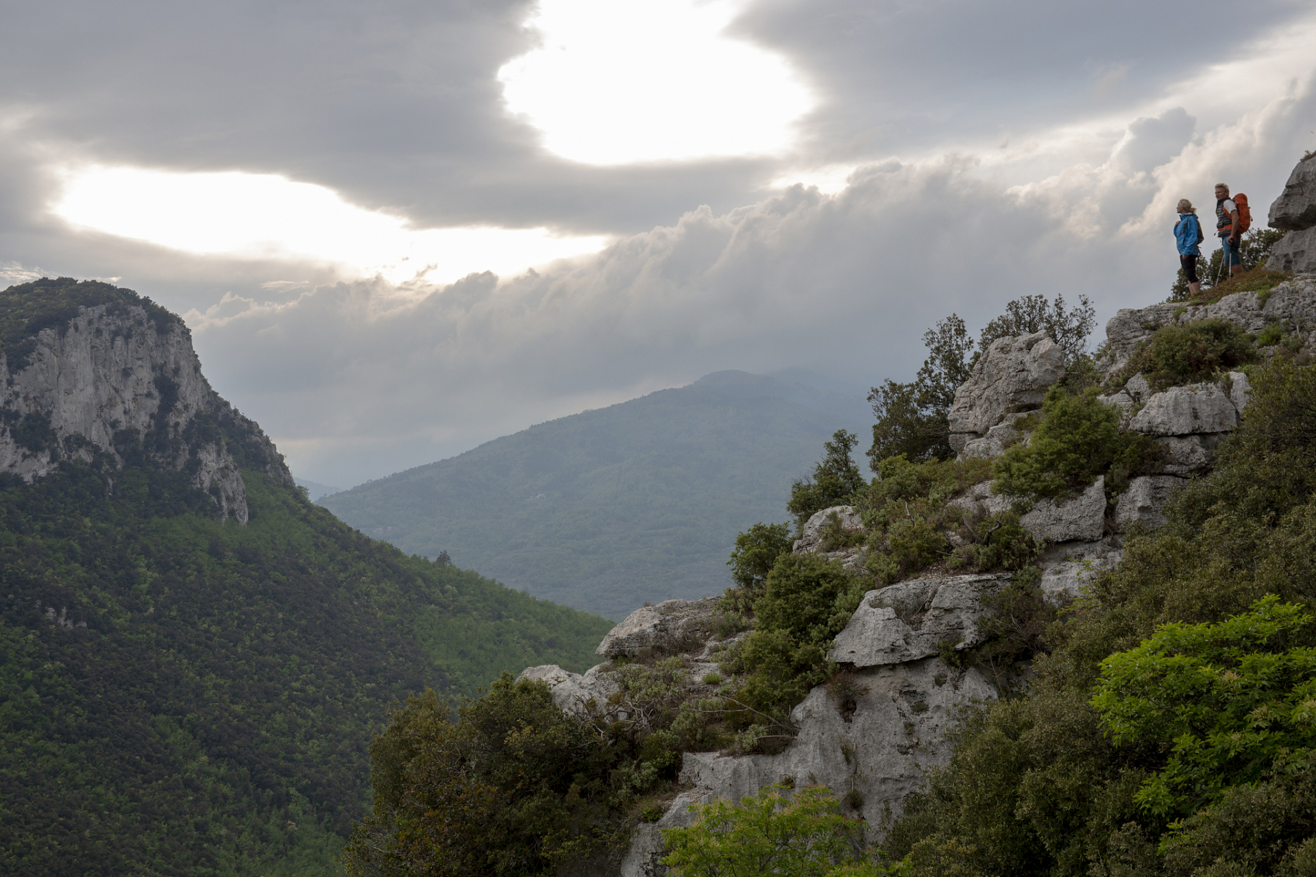 终南山国家森林公园位于陕西省西安市长安区,于1992年经林业部批准