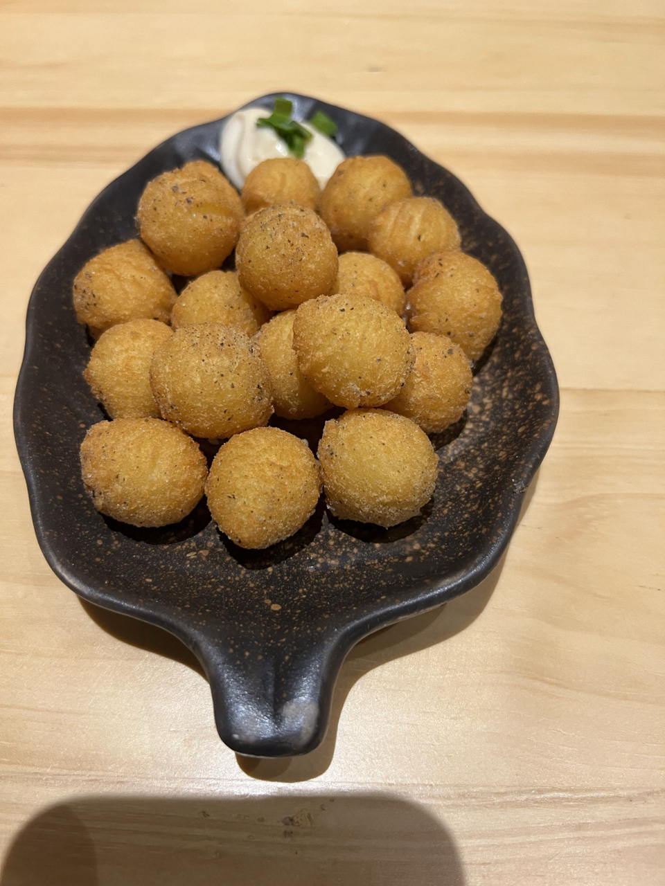 番薯做法五花八门风味各异,在福清江镜就有一道特色小吃——番薯丸.