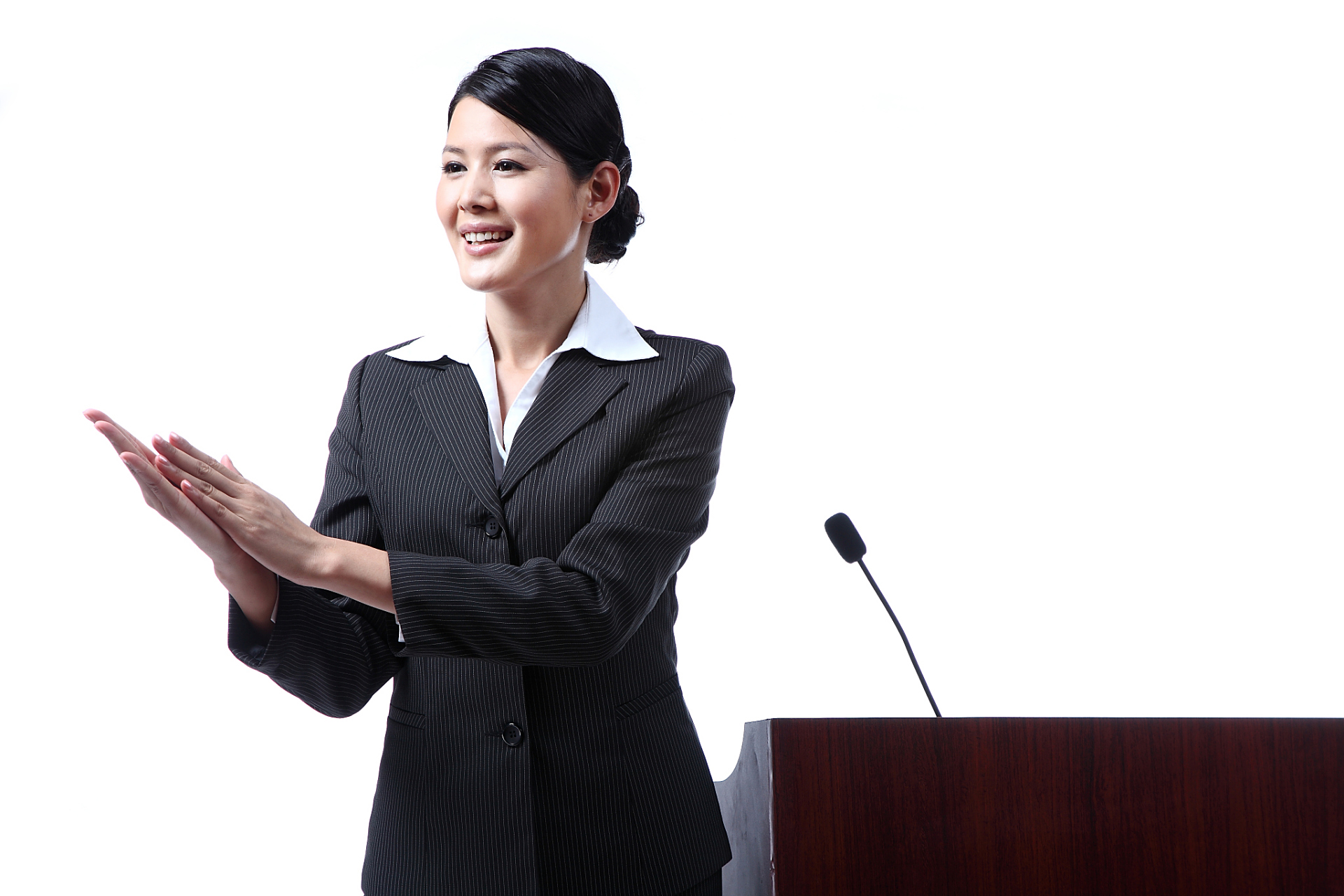 成为演讲高手的前提是自信